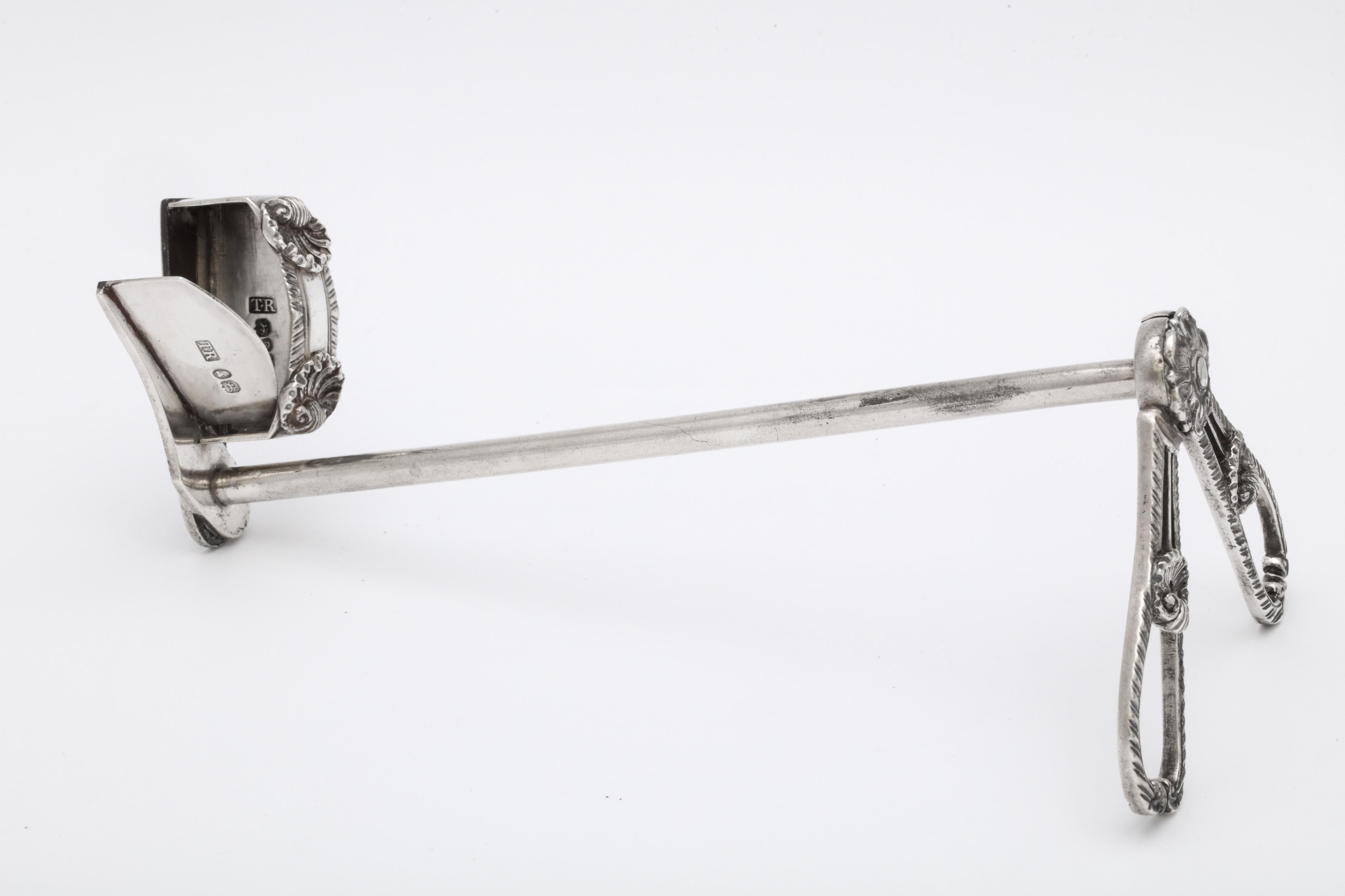 Early 19th Century Rare Georgian 'George III' Sterling Silver Candlewick Snuffer/Cutters For Sale