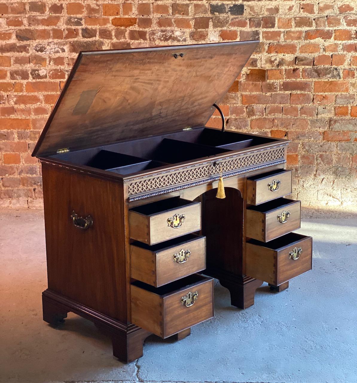 Late 18th Century Rare Georgian Mahogany Kneehole Desk Lift Up Top, 18th Century, circa 1780 For Sale