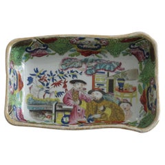 Rare plat ouvert géorgien Masons Ironstone peint à la main à motif mandarin, vers 1818