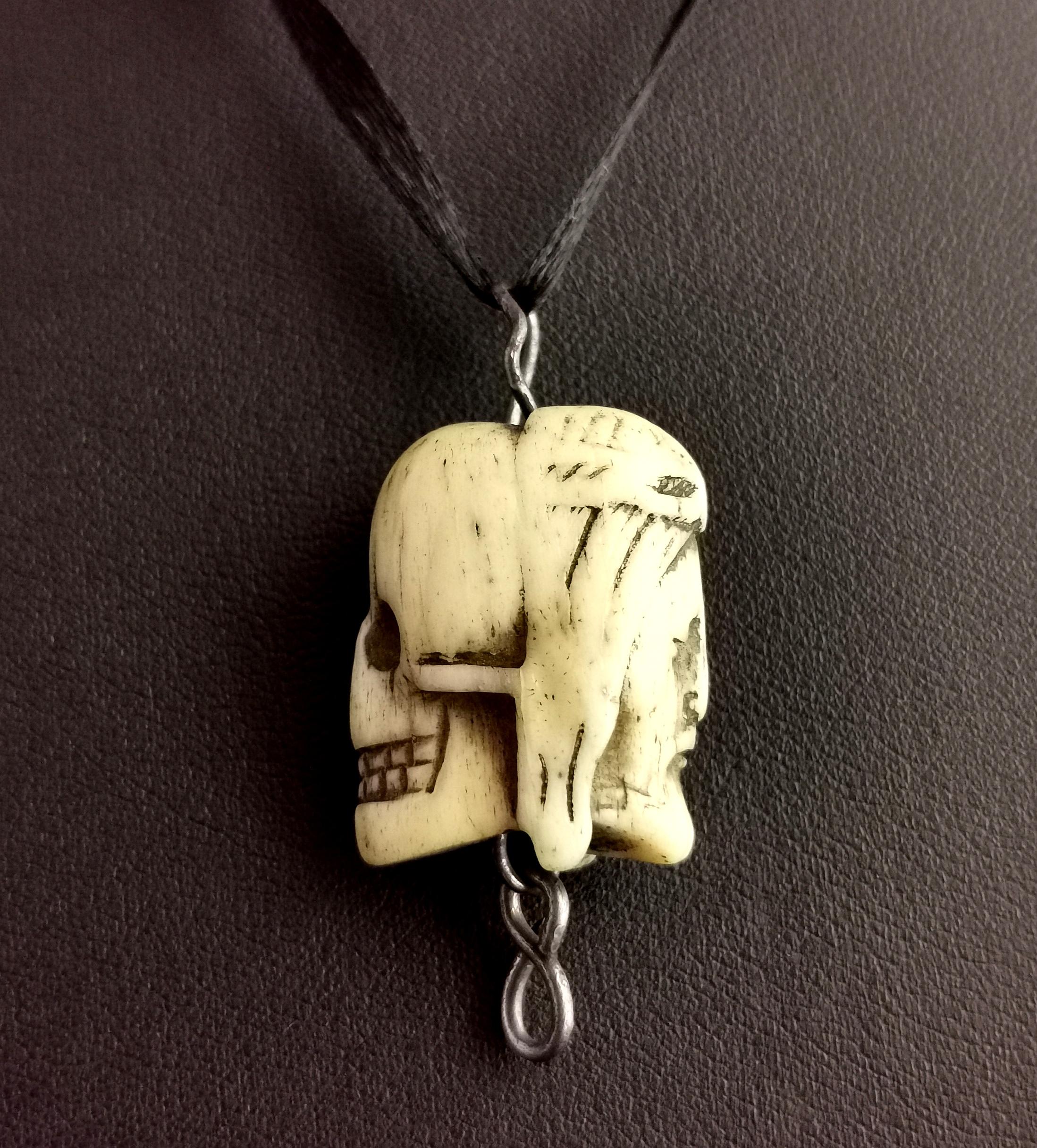 Rare Georgian Memento Mori Pendant, Skull and Jesus, 18th Century, Bone 4