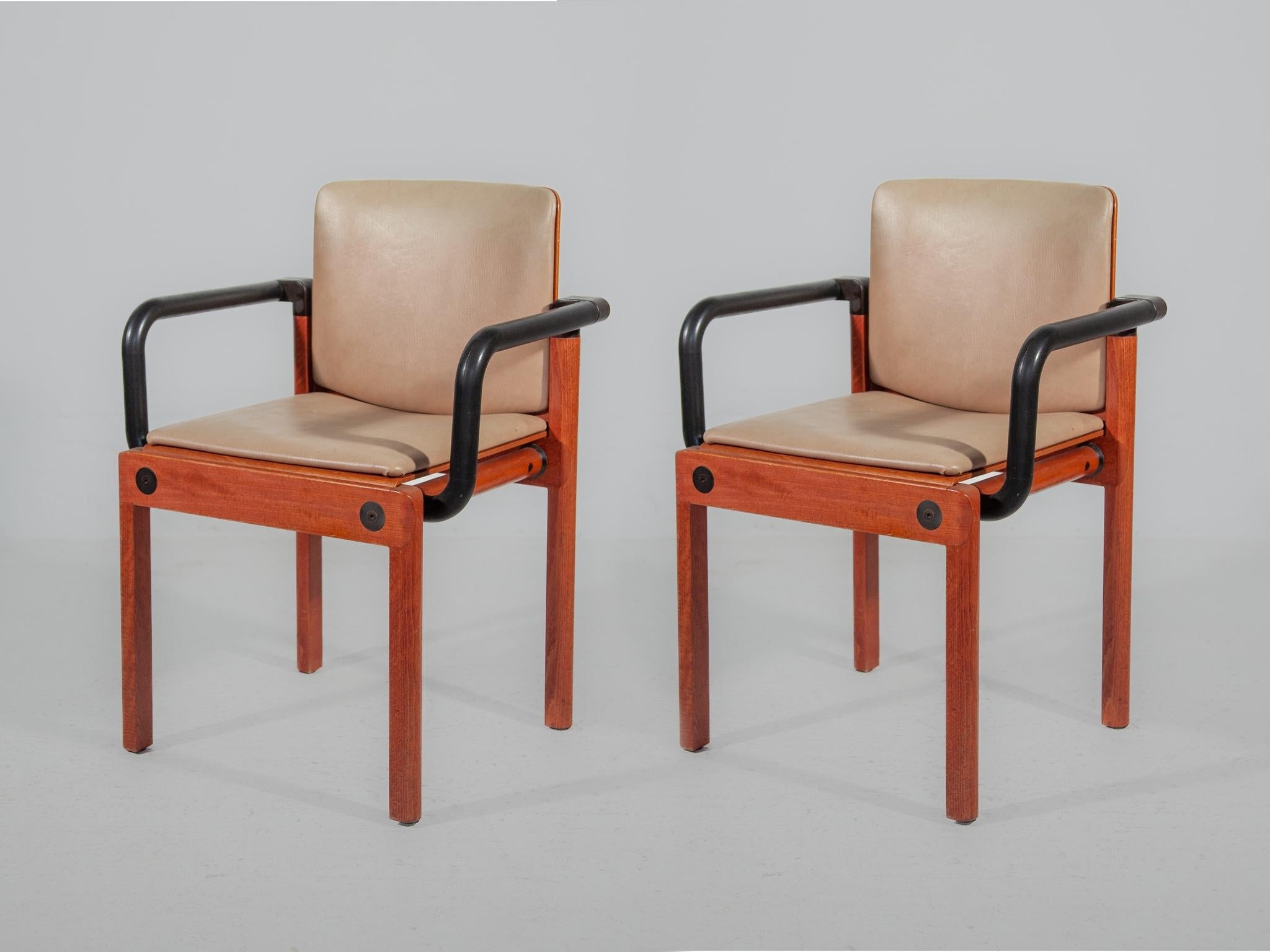 Set of six dining chairs, designed by Gerd Lange for Thonet, 1970s. Very rare arm chairs with grey leather seats, plywood frames, steel rubber armrests, Chairs in a very good condition, with beautiful patina.

Measurements:Height: 80 cm-Width: 52