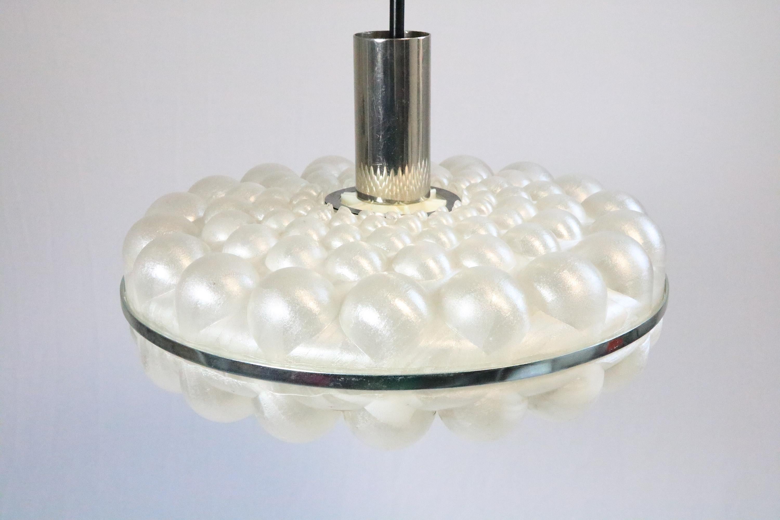 Rara lampada a sospensione tedesca, design a bolle, anni '70 in vendita 8
