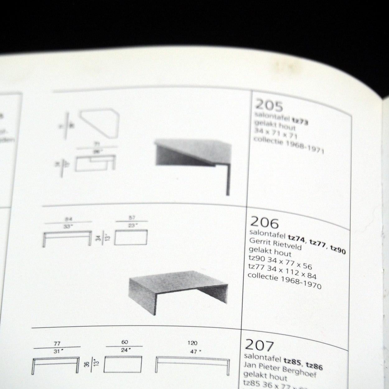 Seltener Original Gerrit Rietveld tz77 Couchtisch für 't Spectrum, 1968. Unterschrieben! im Angebot 3