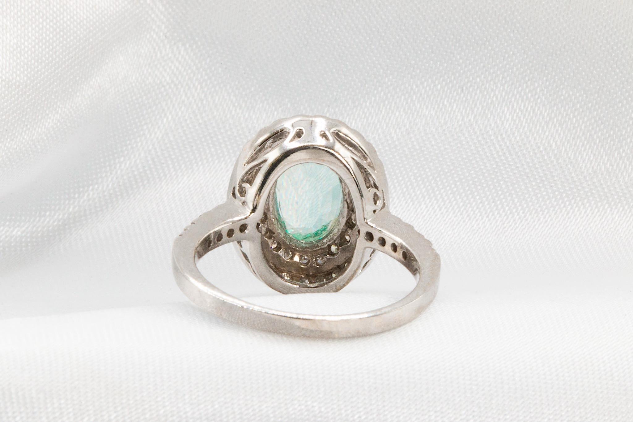 Rare GIA Certified 1.75 Ct. Alexandrite Ring in 18k White Gold with Diamonds In Good Condition In Houston, TX
