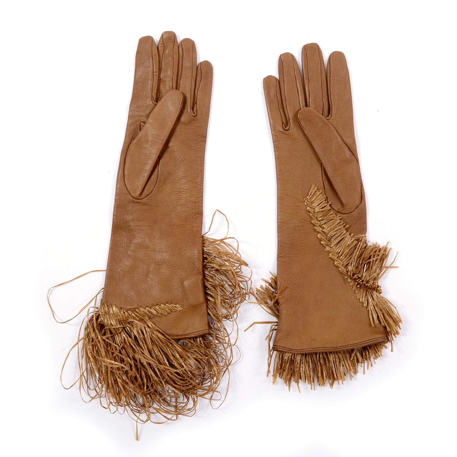 Rare Gianfranco Ferre Vintage Soft Leather Gloves w Braided & Fringe Straw  In Excellent Condition For Sale In Portland, OR