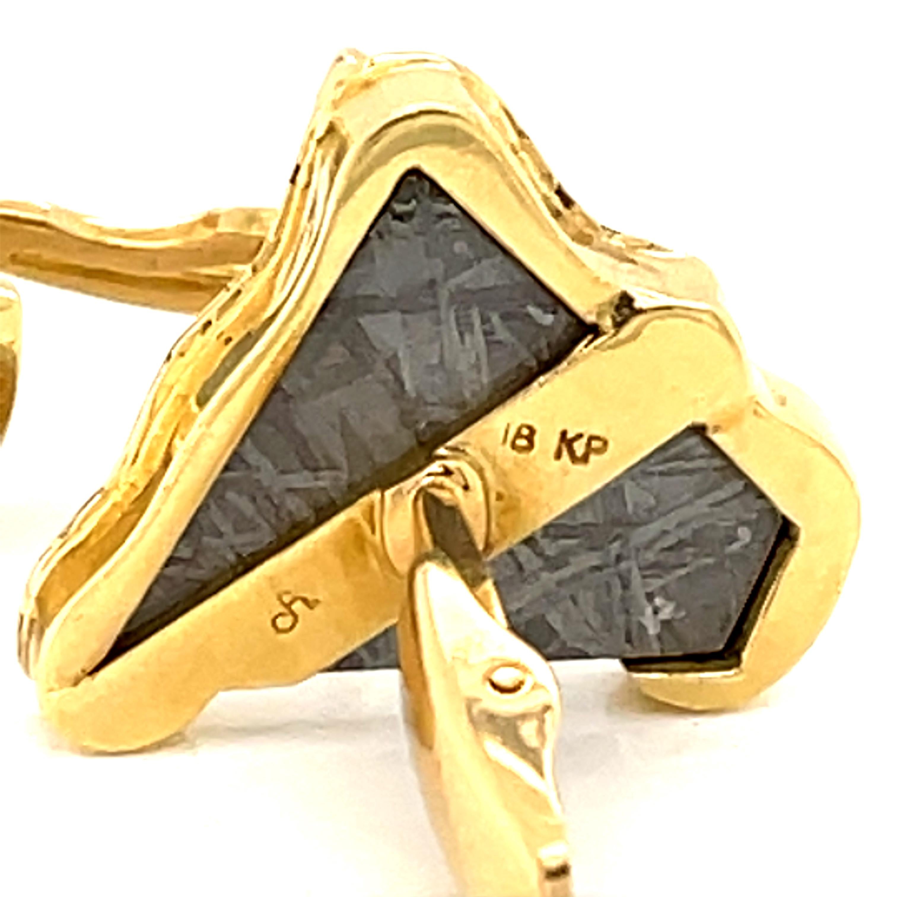 Boutons de manchette rares en or et météorite de Gibeon avec diamants jaunes Unisexe en vente
