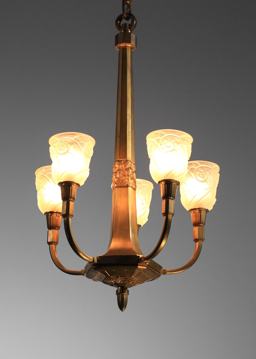 rare gilded bronze art deco chandelier signed J.Coduré Lyon 1930s art nouveau  For Sale 2