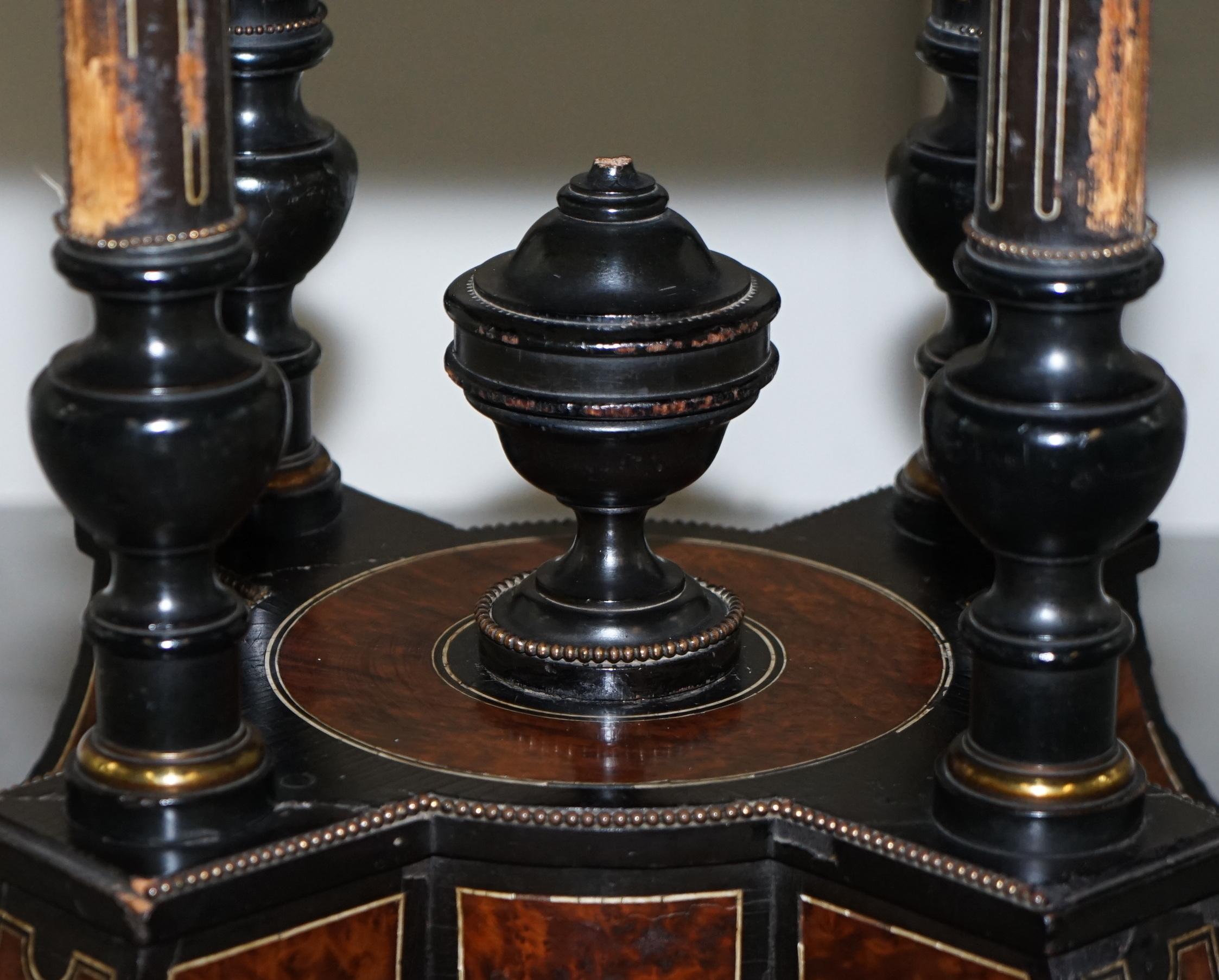 Rare Gillow & Co 1852-1857 Aesthetic Movement Burr Walnut Ebonised Dining Table For Sale 3