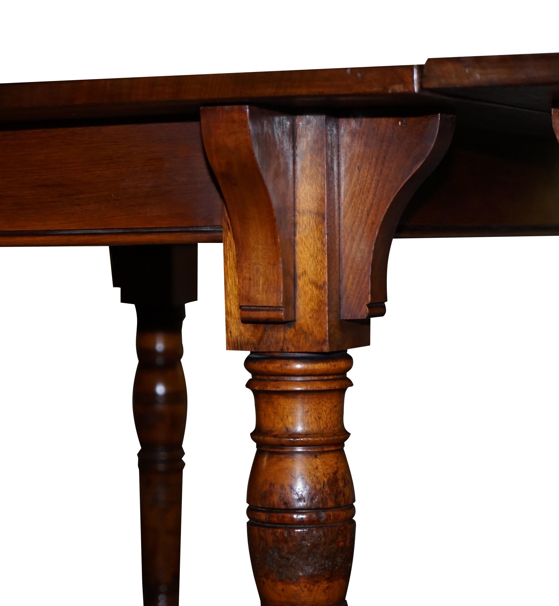 Rare Gillows Lancaster 1789-1795 George III American Walnut Dining Table For Sale 13
