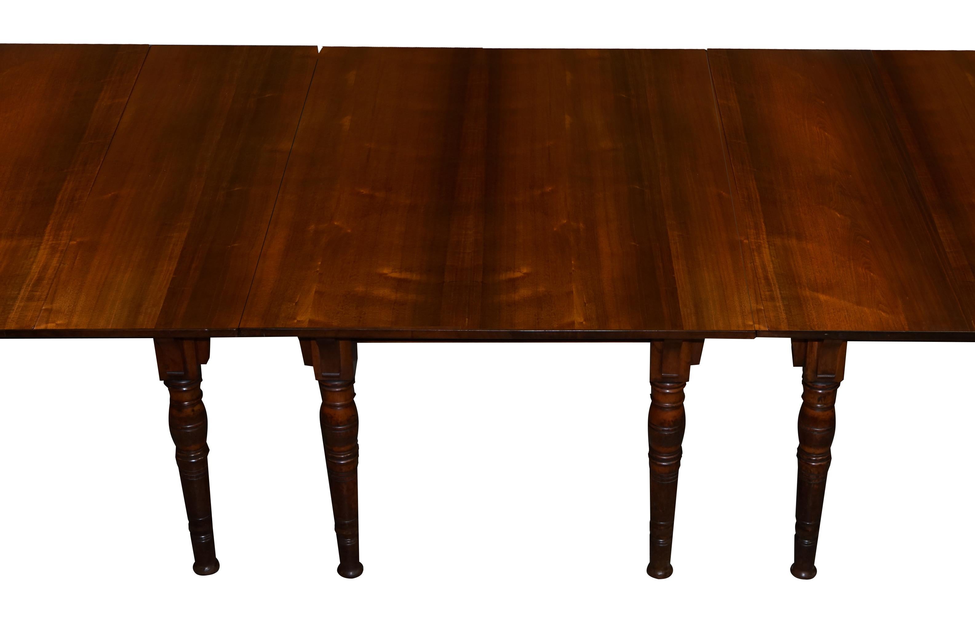 Rare table de salle à manger américaine George III de Gillows Lancaster 1789-1795 en vente 2