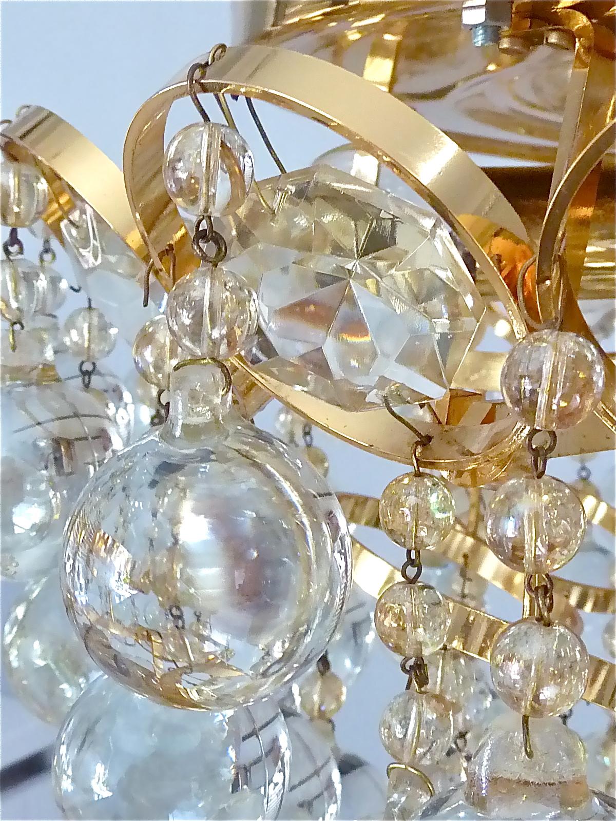 Facetté Rare lustre encastré Palwa doré à sphères en verre de Murano, années 1960  en vente