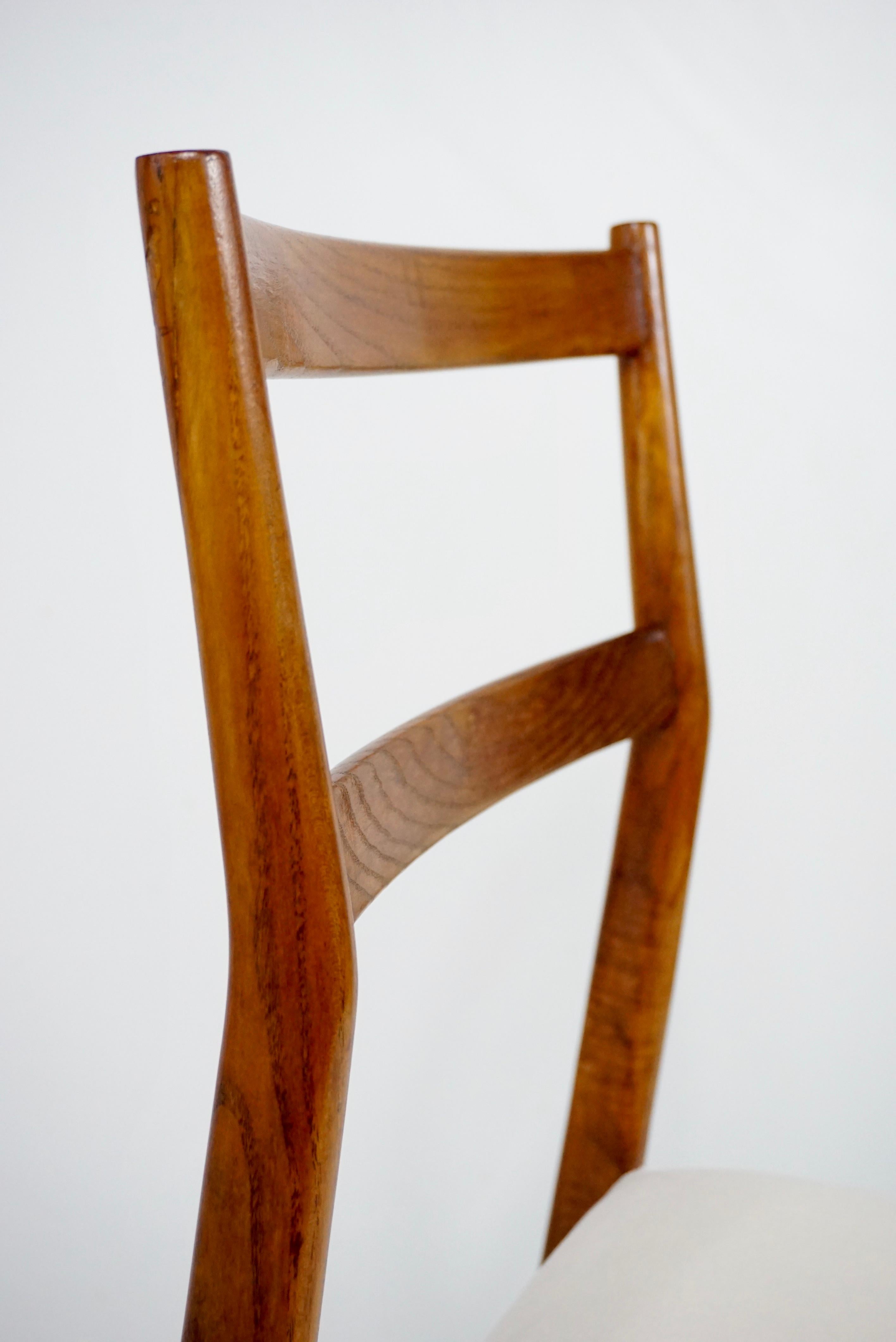rare Gio Ponti leggera chair, n.646 by Cassina, from Hotel Royal Naples, 1955 For Sale 3