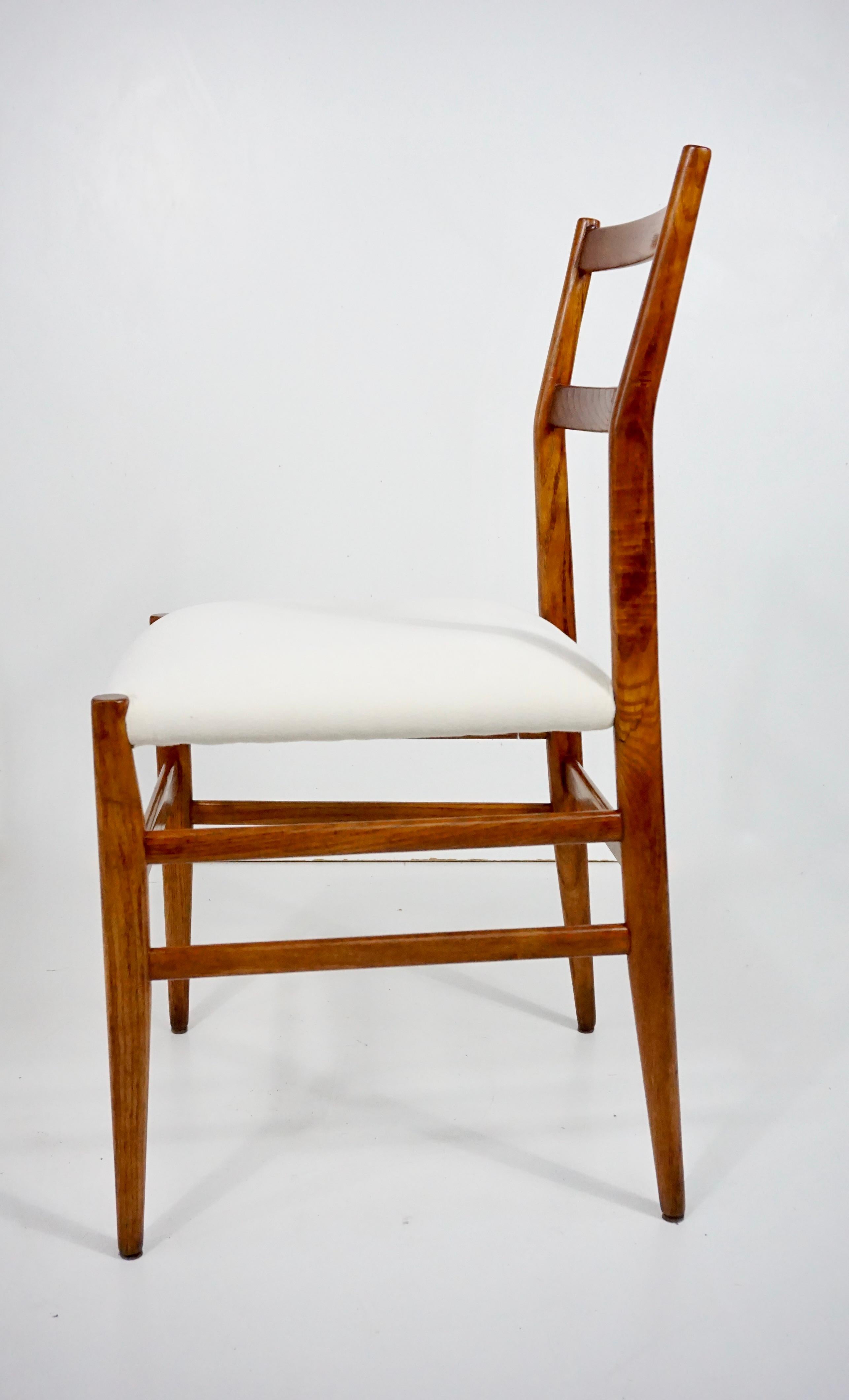 European rare Gio Ponti leggera chair, n.646 by Cassina, from Hotel Royal Naples, 1955 For Sale