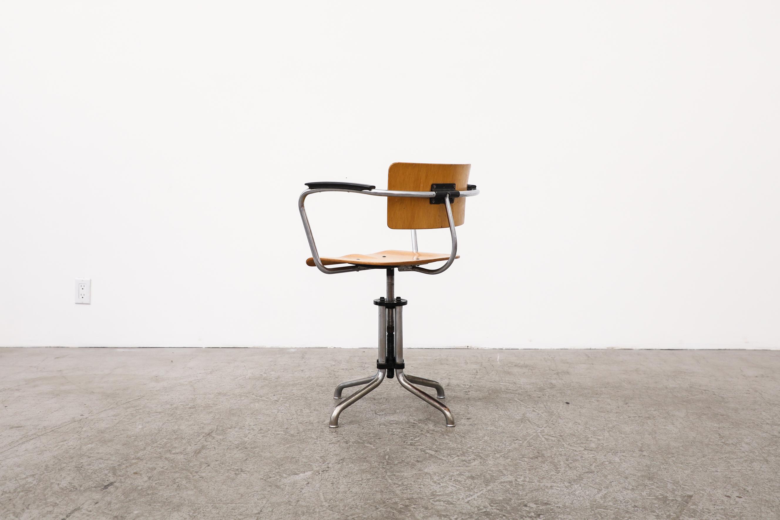 Rare Gispen Bauhaus Office Chair, Model 354 In Good Condition In Los Angeles, CA