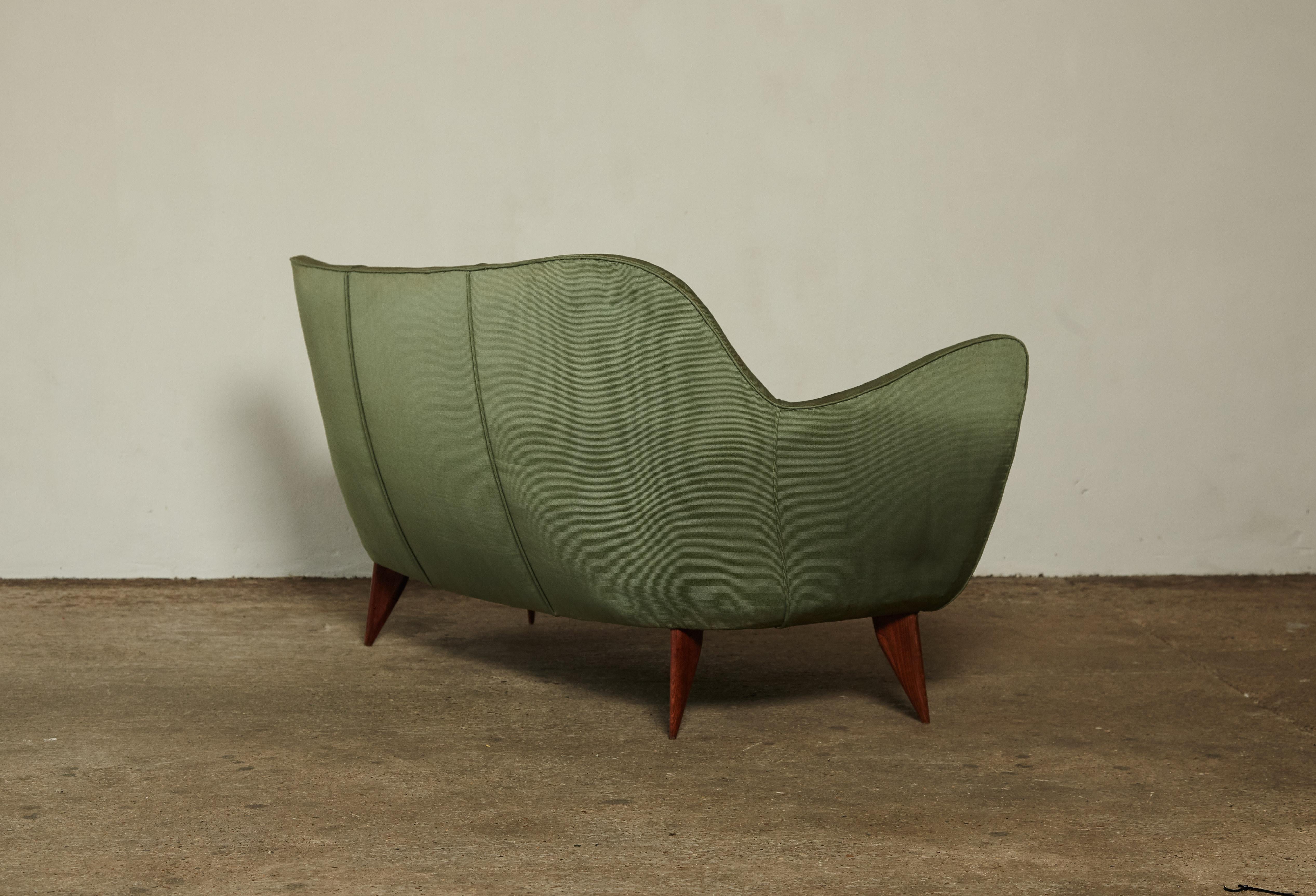 Rare Giulia Veronesi Perla Sofa, Green Fabric, ISA Bergamo, Italy, 1950s For Sale 2