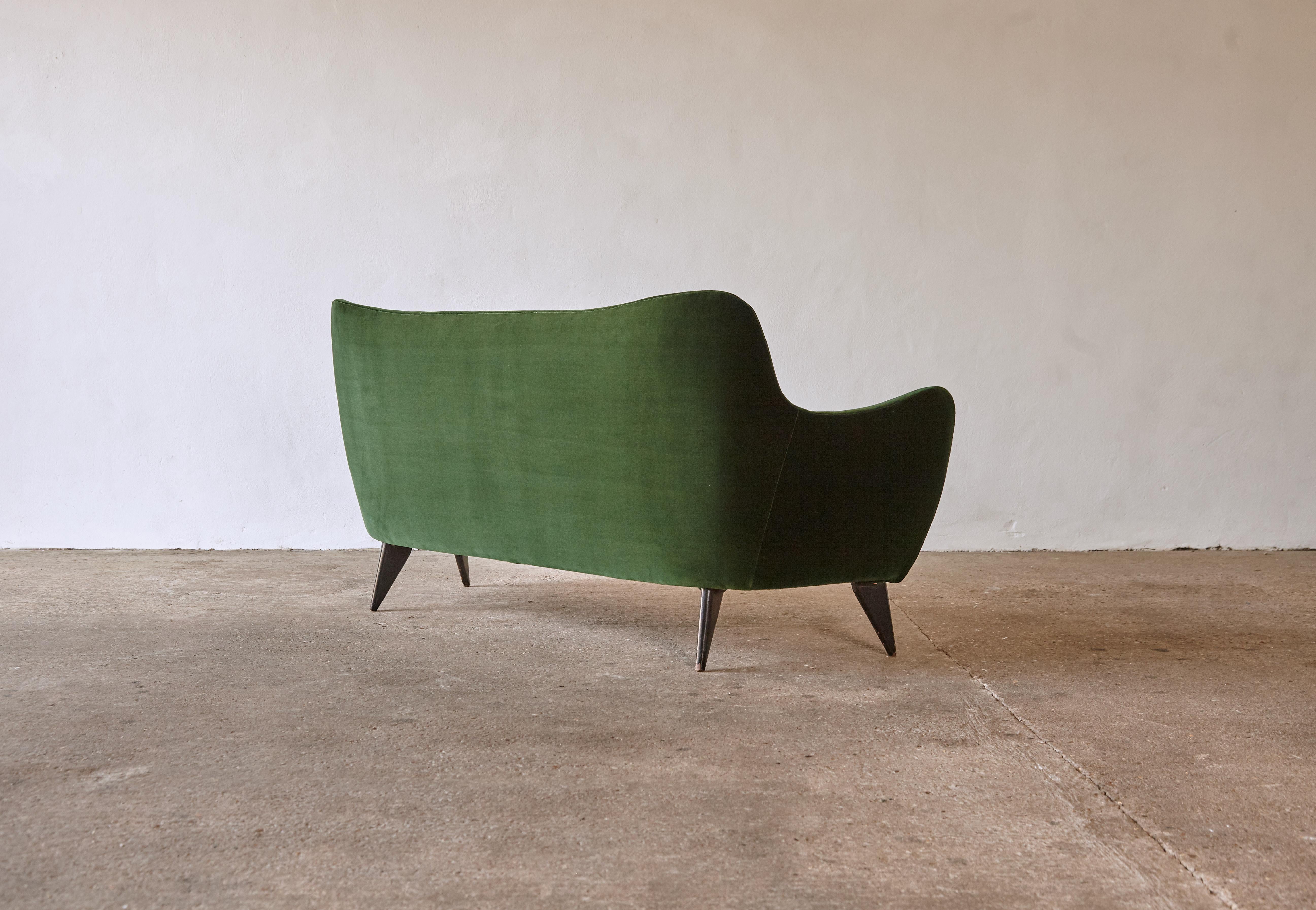20th Century Rare Giulia Veronesi Perla Sofa, ISA Bergamo, Newly Re-Upholstered, Italy, 1950s
