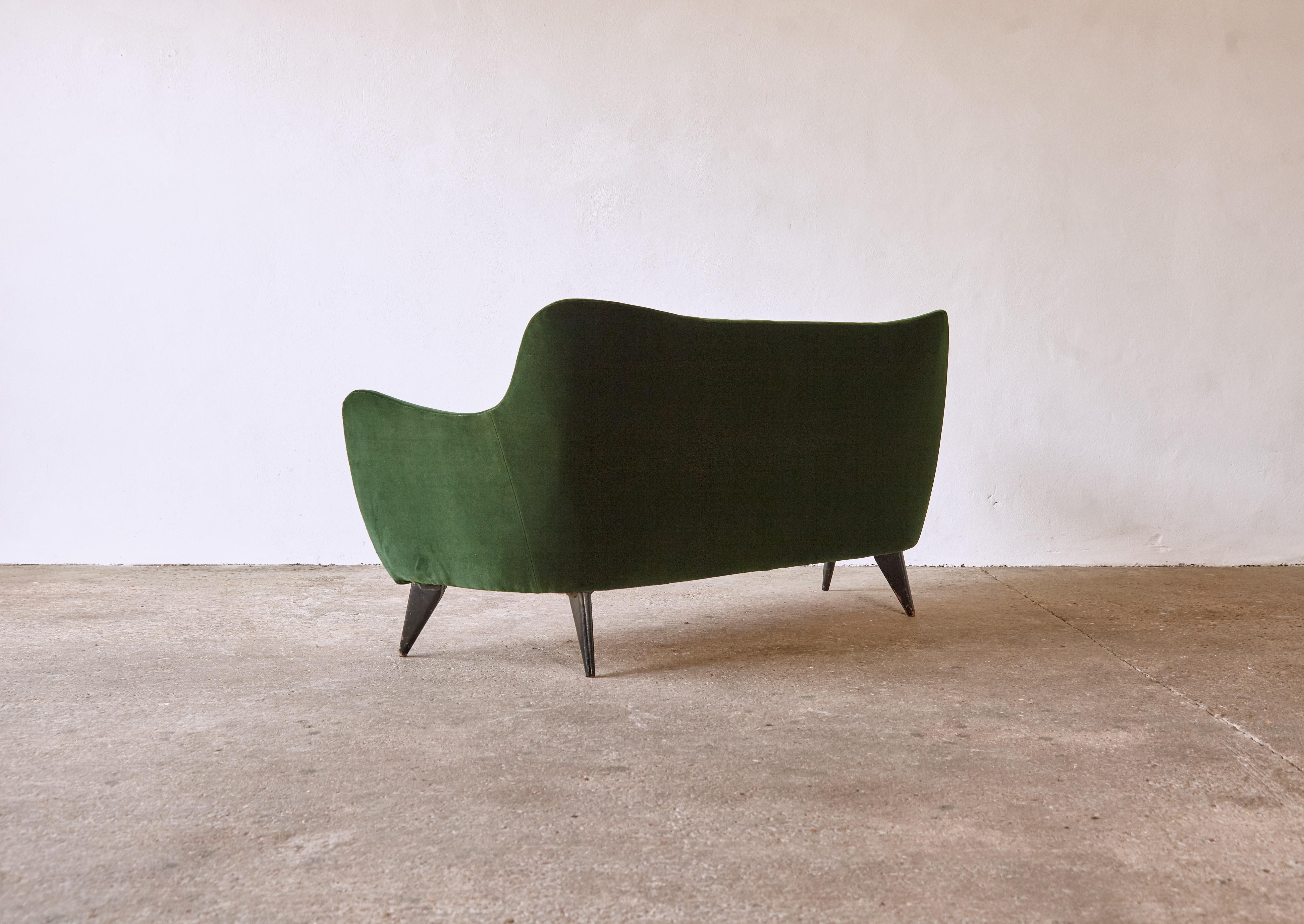 Rare Giulia Veronesi Perla Sofa, ISA Bergamo, Newly Re-Upholstered, Italy, 1950s 1