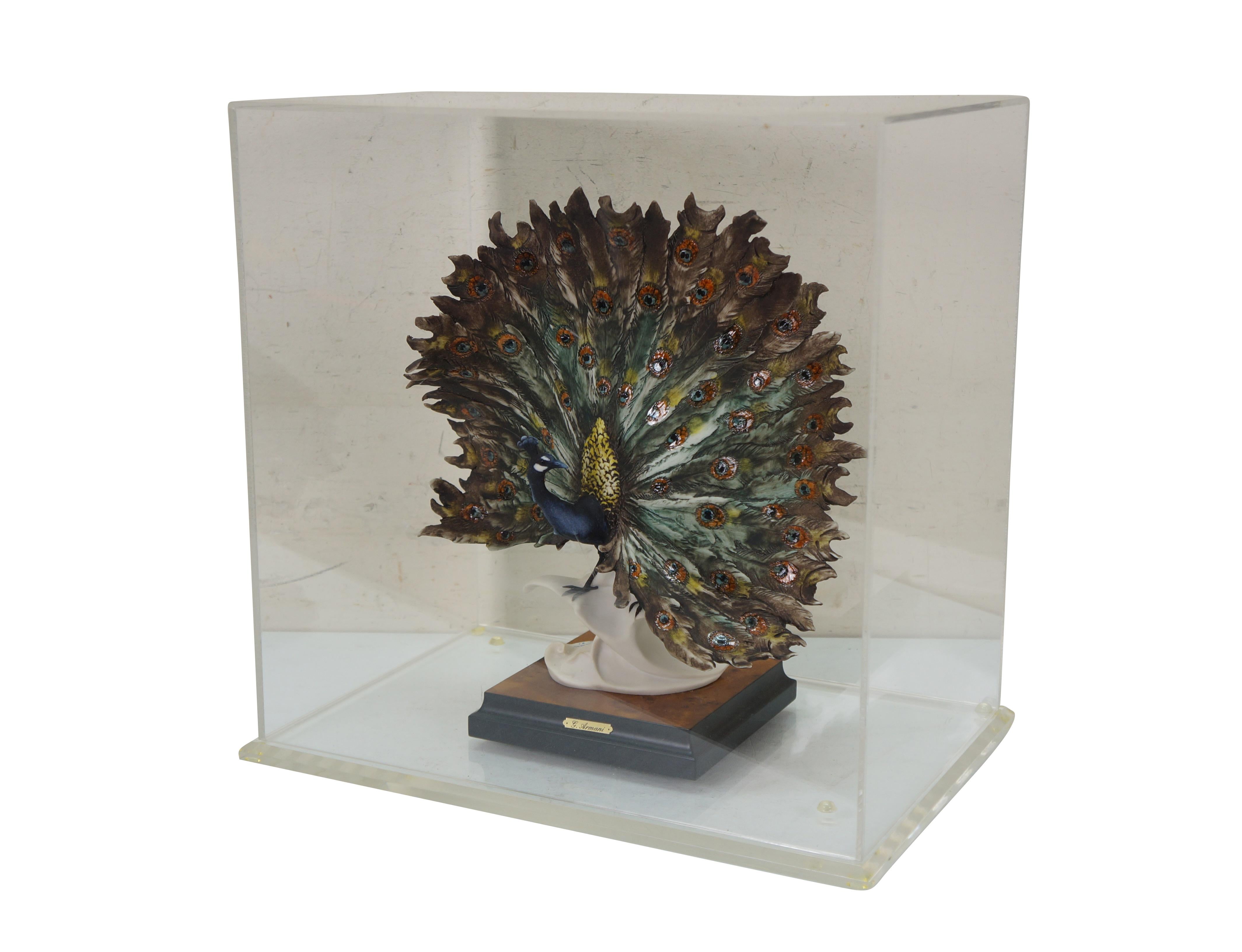 Modern Rare Giuseppe Armani Signed Capodimonte Peacock 0720 Figurine & Shadowbox Case For Sale