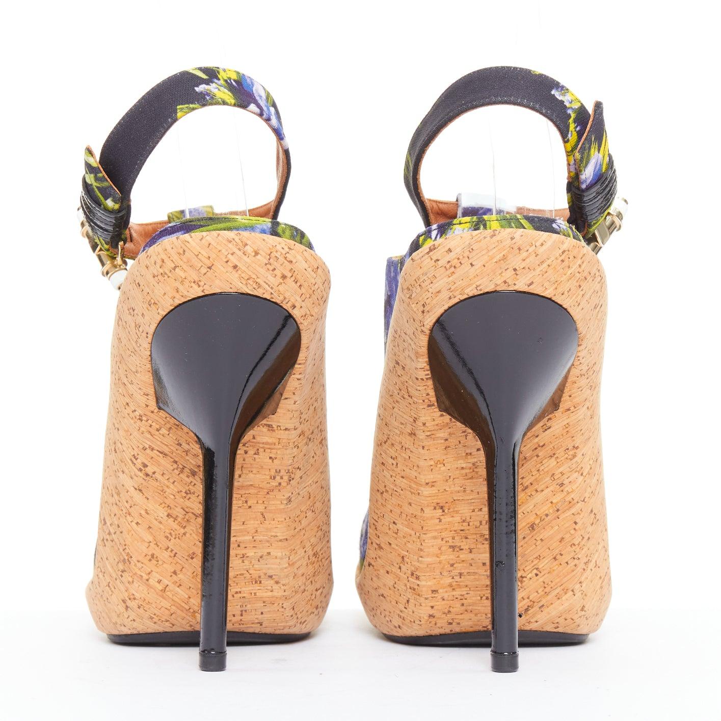 rare GIVENCHY Riccardo Tisci Runway violet floral toile liège talons hauts EU38 Pour femmes en vente