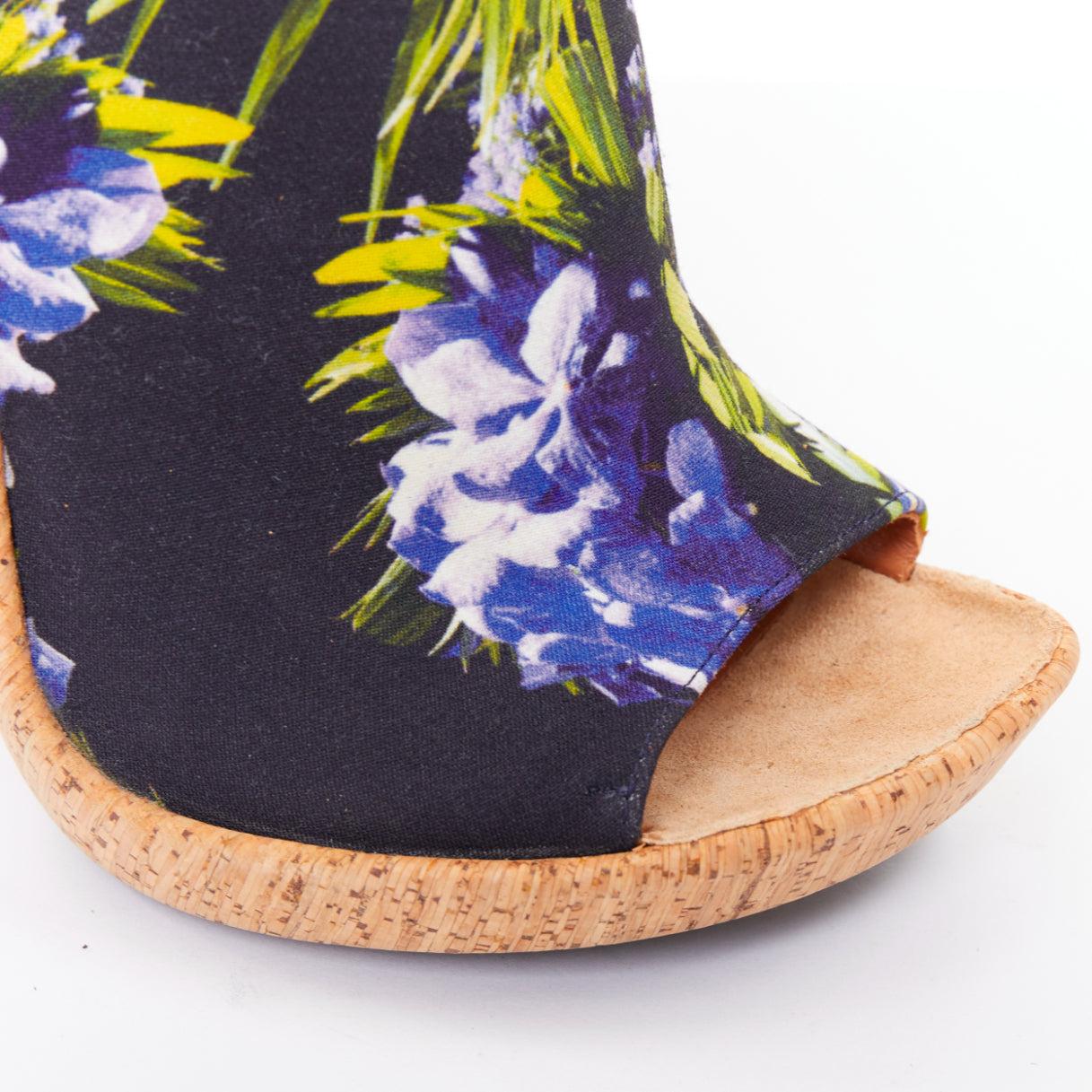 rare GIVENCHY Riccardo Tisci Runway violet floral toile liège talons hauts EU38 en vente 2