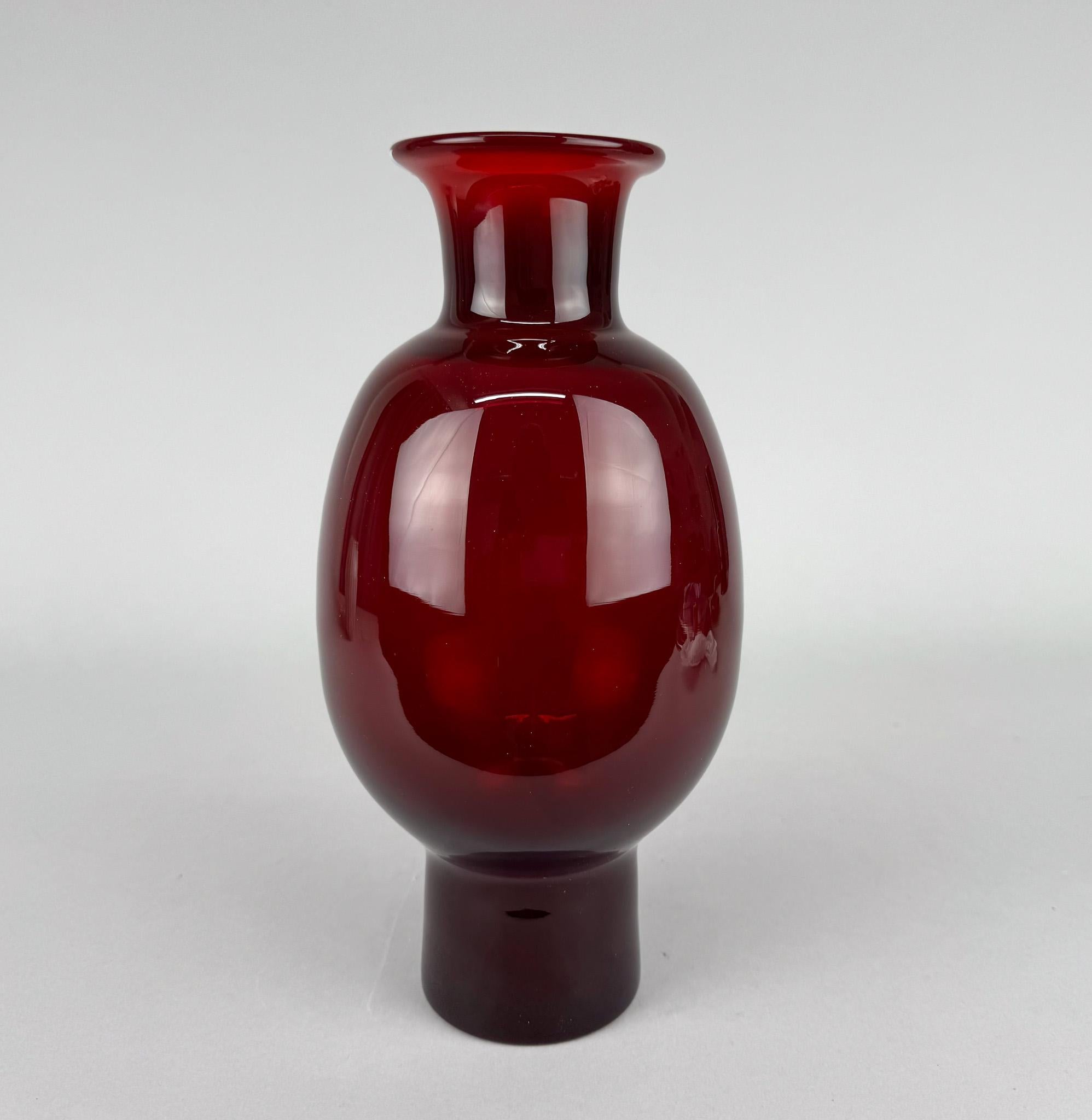 Raro vaso di vetro 'Cintia' di Zbigniew Horbowy, Polonia, anni '70 In condizioni buone in vendita a Praha, CZ