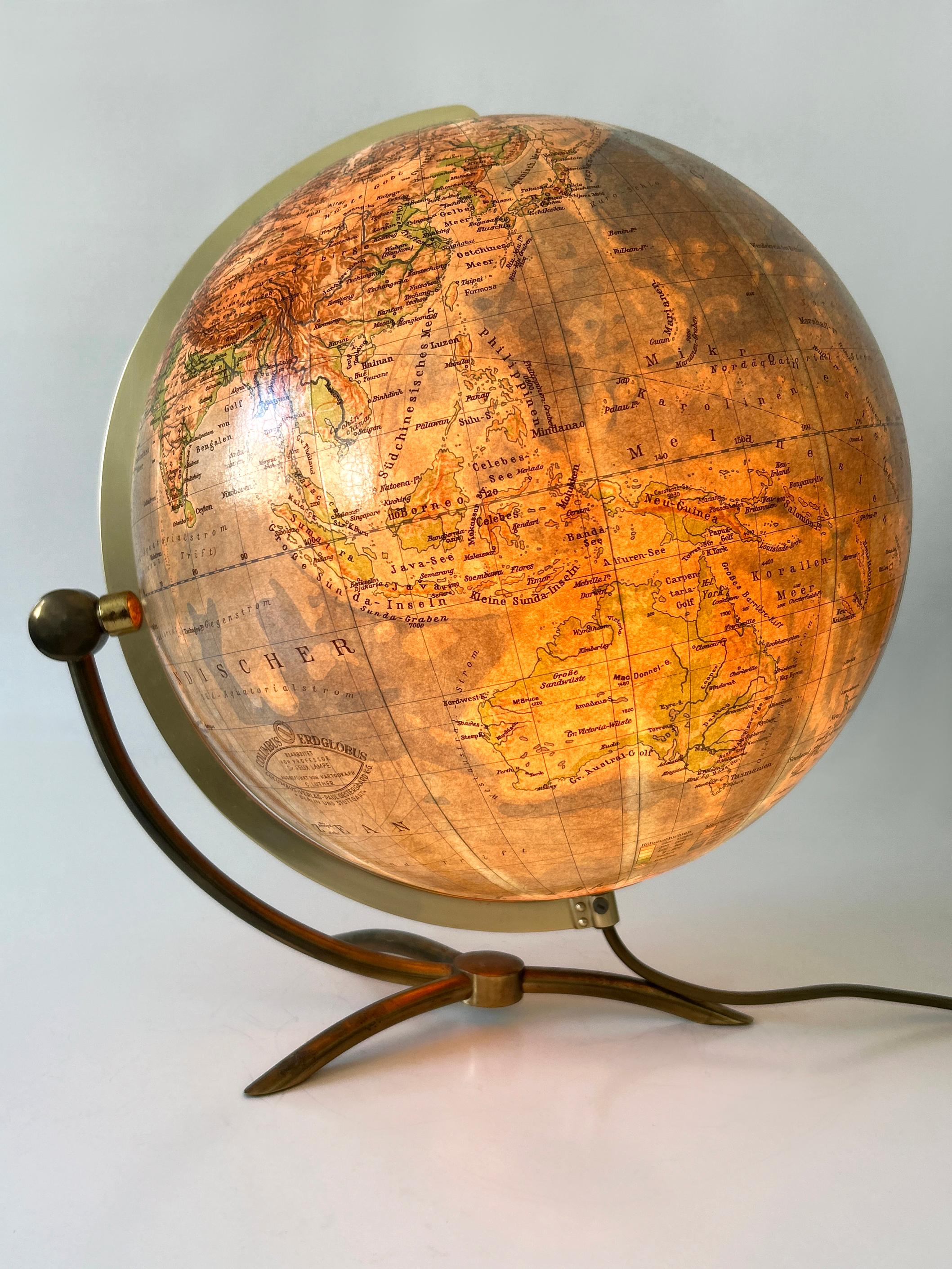 Tedesco Lampada da tavolo o globo terrestre in vetro raro di Columbus Verlag - Paul Oestergaard 1960 in vendita