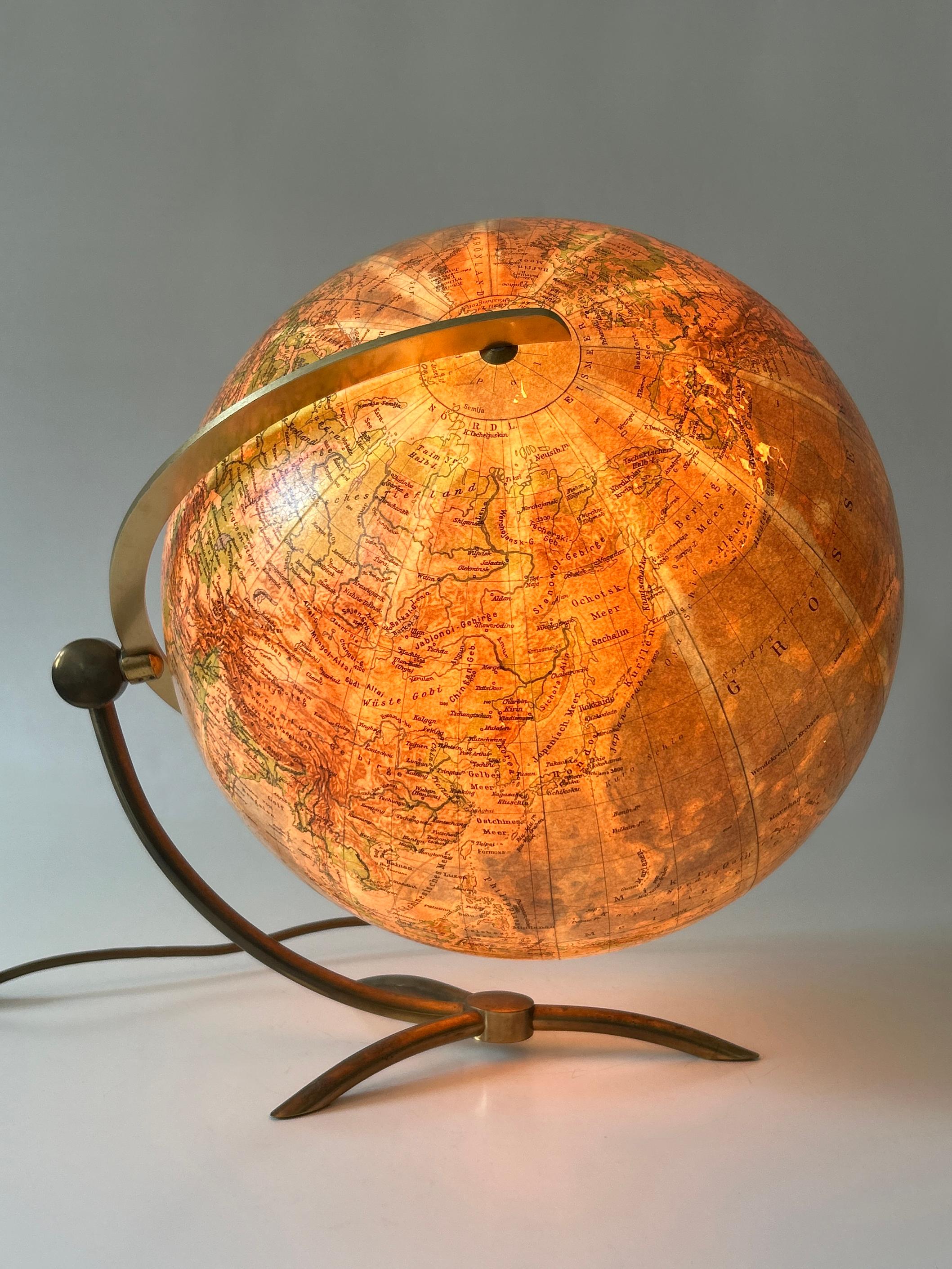 Vetro Lampada da tavolo o globo terrestre in vetro raro di Columbus Verlag - Paul Oestergaard 1960 in vendita