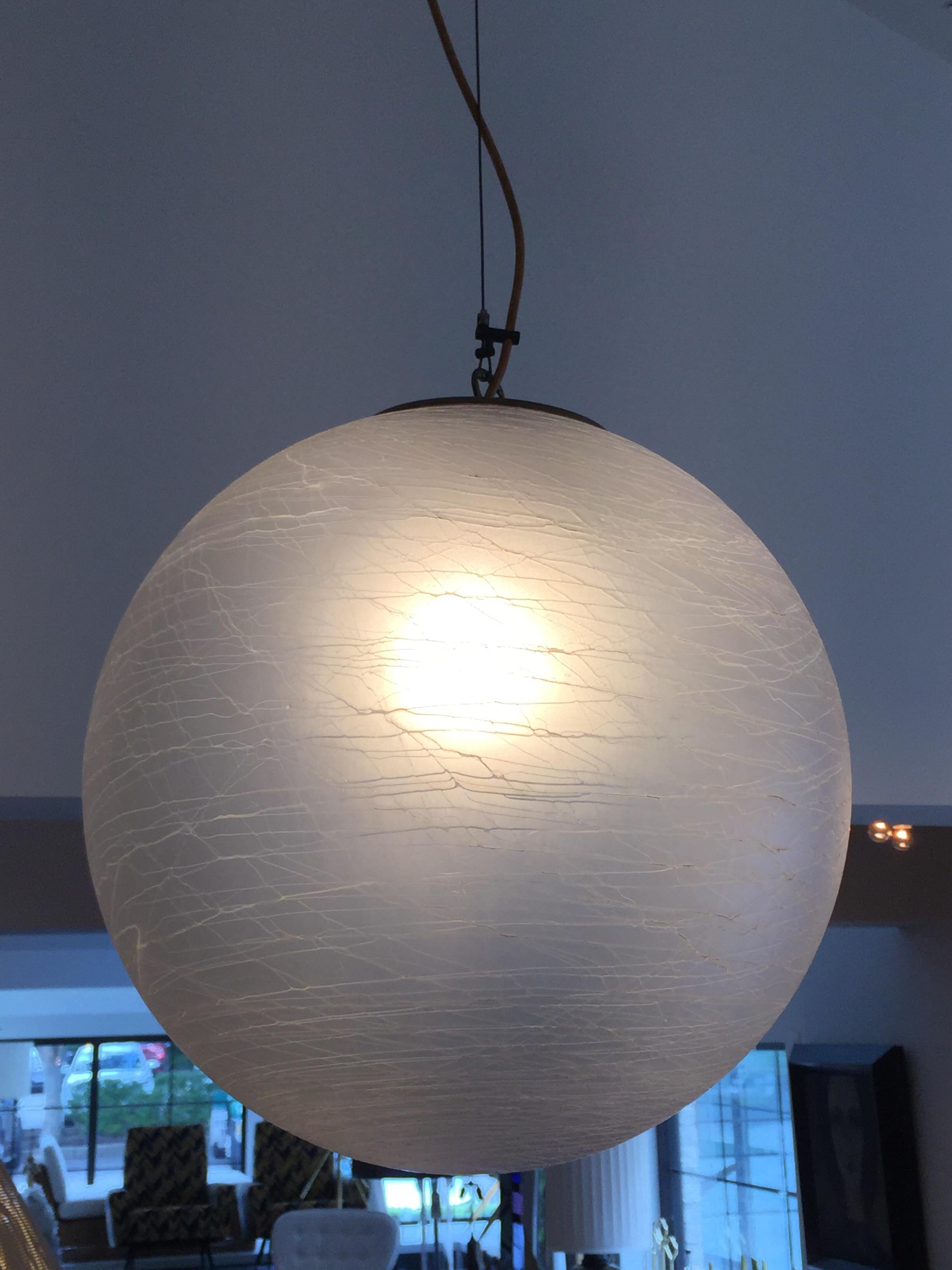 Mid-20th Century Rare Globe Light Fixture by Venini in White Opaque Textured Murano Glass For Sale