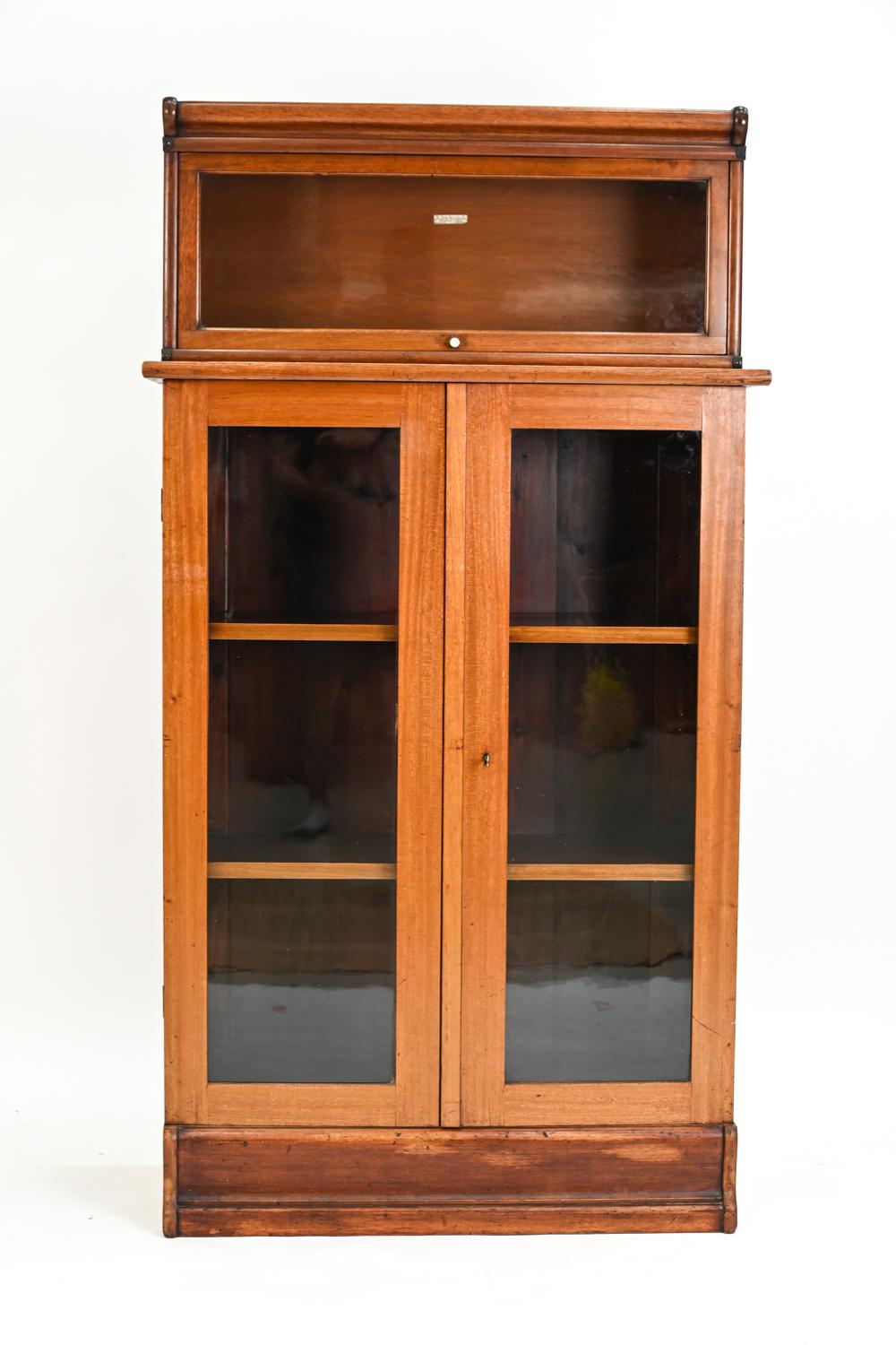 European Rare Globe Wernicke Mahogany Barrister Bookcase Cabinet, c. 1910's