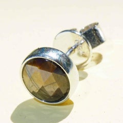 Rare gold colored Sapphire Single Ear Stud 1.04 ct AAA+ handmade solid Chaton