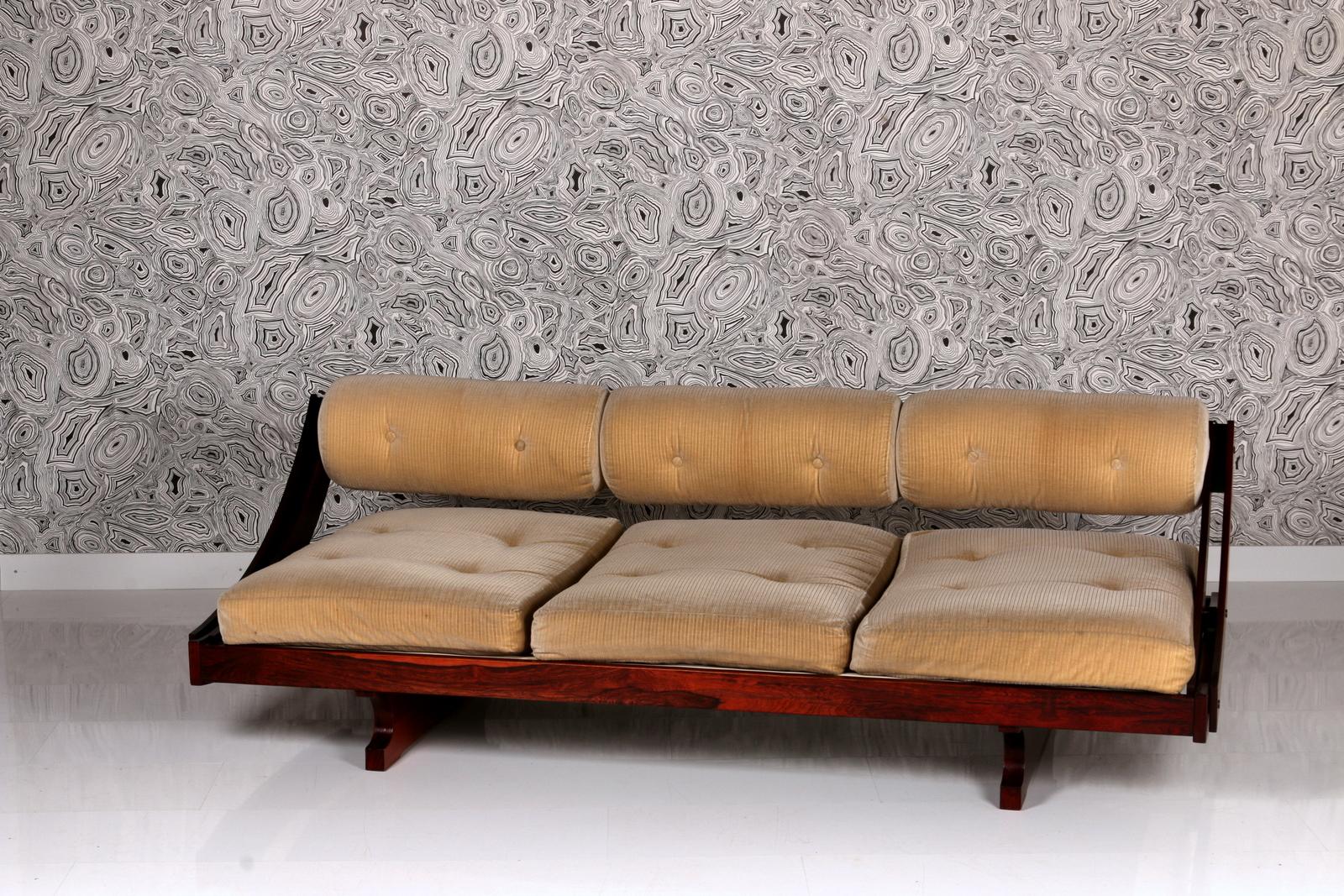 rare golden cord velvet GS195 daybed by Gianni Songia for Sormani Italy sofa bed 7