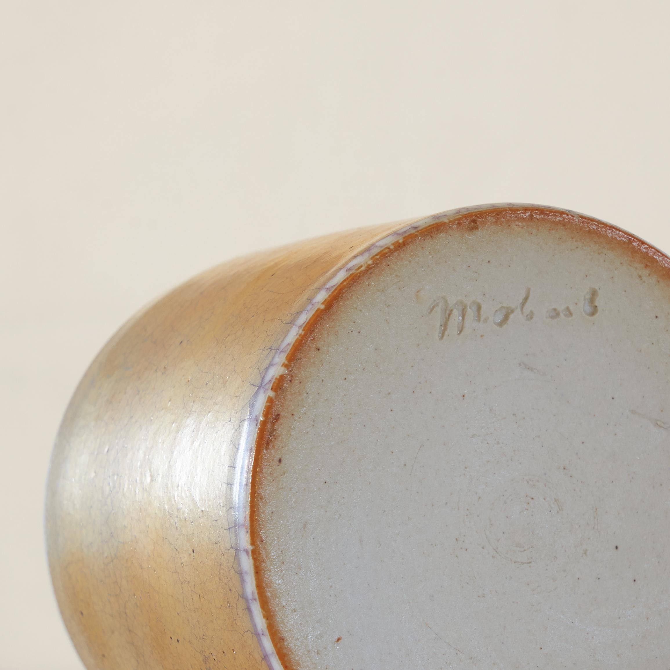 Rare vase en poterie Mobach émaillée dorée Bon état - En vente à Tilburg, NL