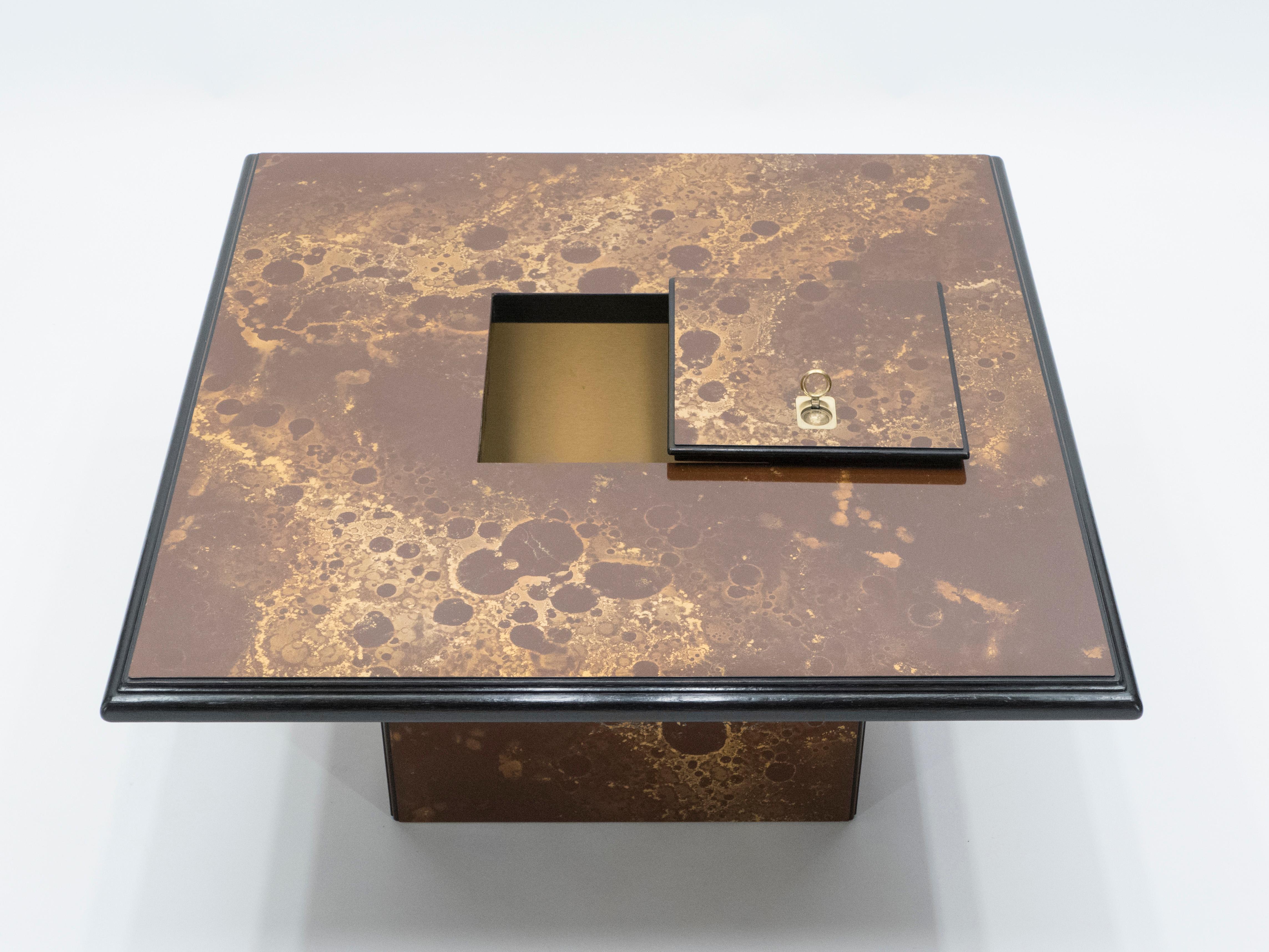 Rare Golden Lacquer and Brass Maison Jansen Bar Coffee Table, 1970s In Good Condition For Sale In Paris, IDF