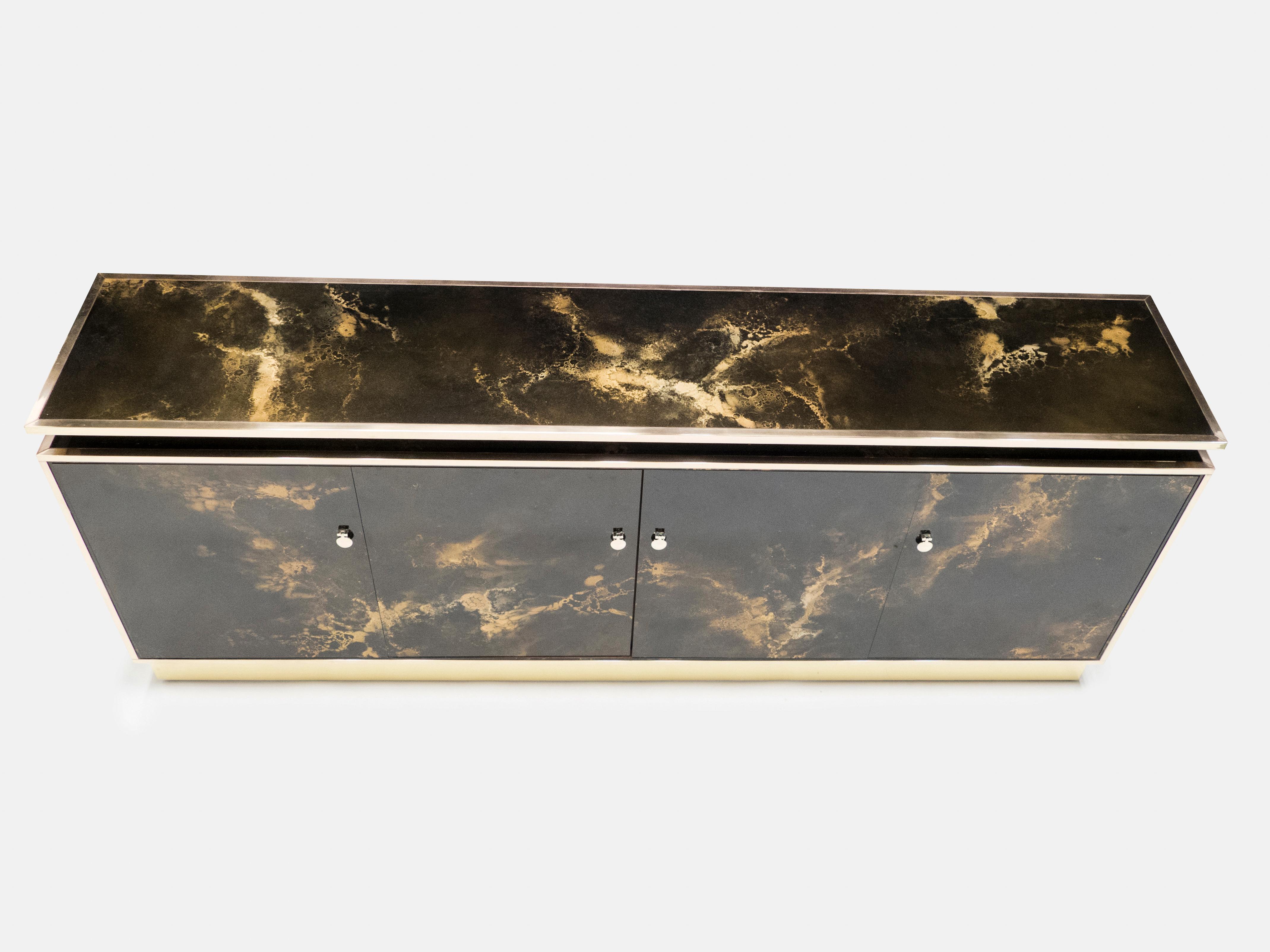 Rare Golden Lacquer and Brass Maison Jansen Sideboard 1970s In Good Condition In Paris, IDF