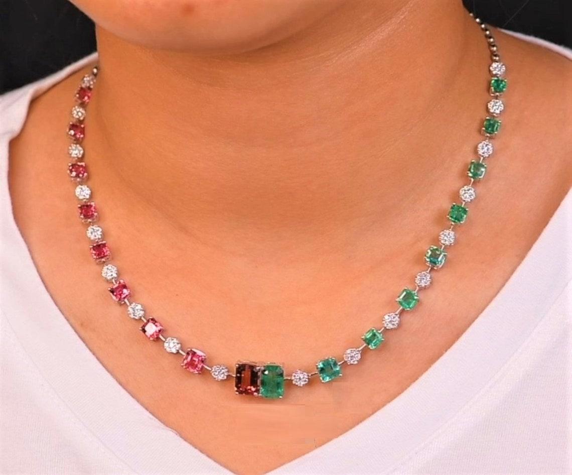 NWT $ 22, 500 Rare Gorgeous 18KT 15CT Esmeralda Turmalina Rosa Collar de Diamantes Corte mixto en venta