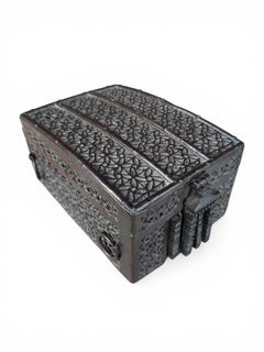 Rare Gothic strongbox in forged iron and wood - France - 15th century