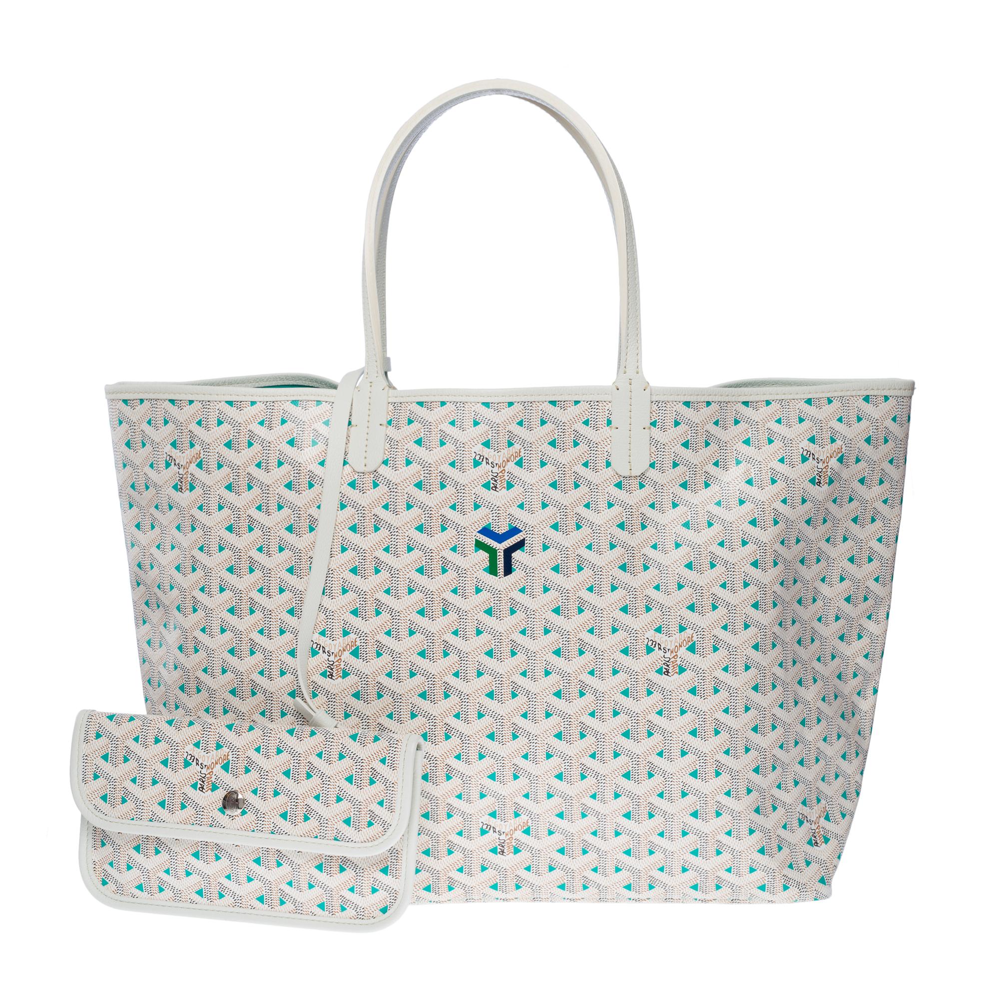 Bright Goyard Saint Louis Claire-Voie PM tote bag in white Goyardine canvas and white chevroches calf leather, silver metal hardware, double handle in white leather for a hand or shoulder. Green canvas inner lining, 1 removable matching