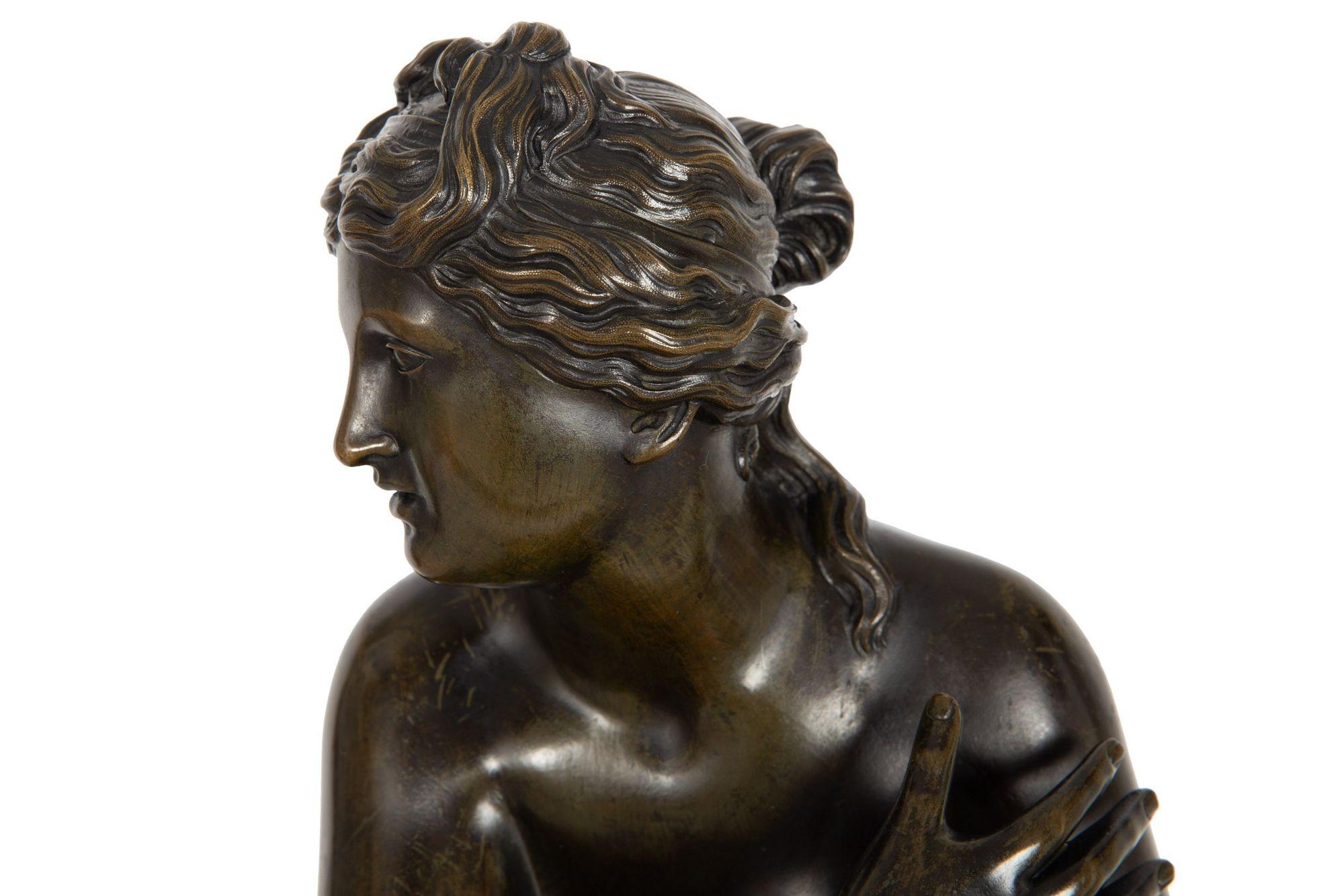 Rare Grand Tour Italian Antique Bronze Sculpture “Crouching Venus” circa 1850 6