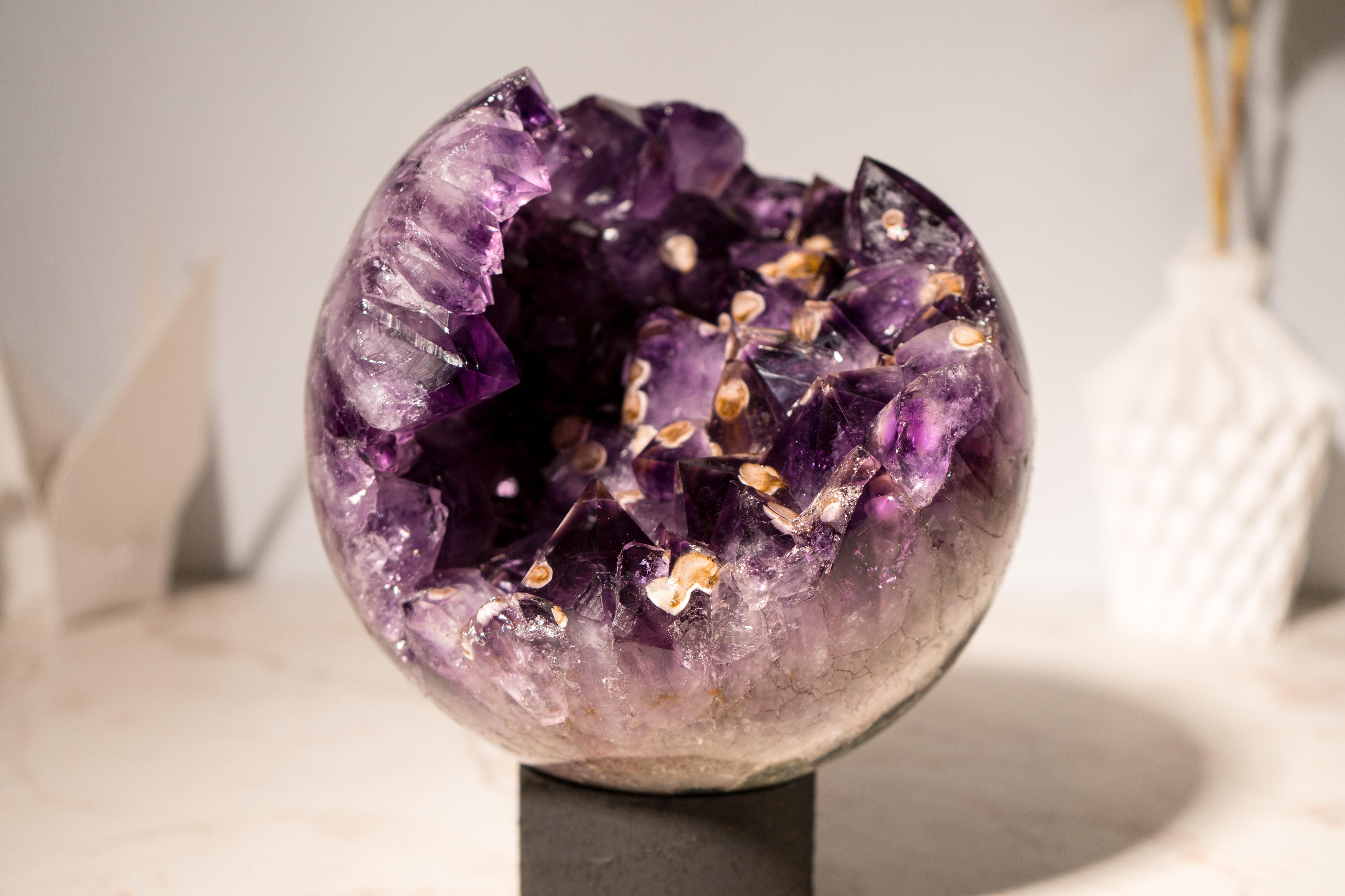 Large Grape Jelly Amethyst Sphere with Cristobalite Inclusions In New Condition For Sale In Ametista Do Sul, BR