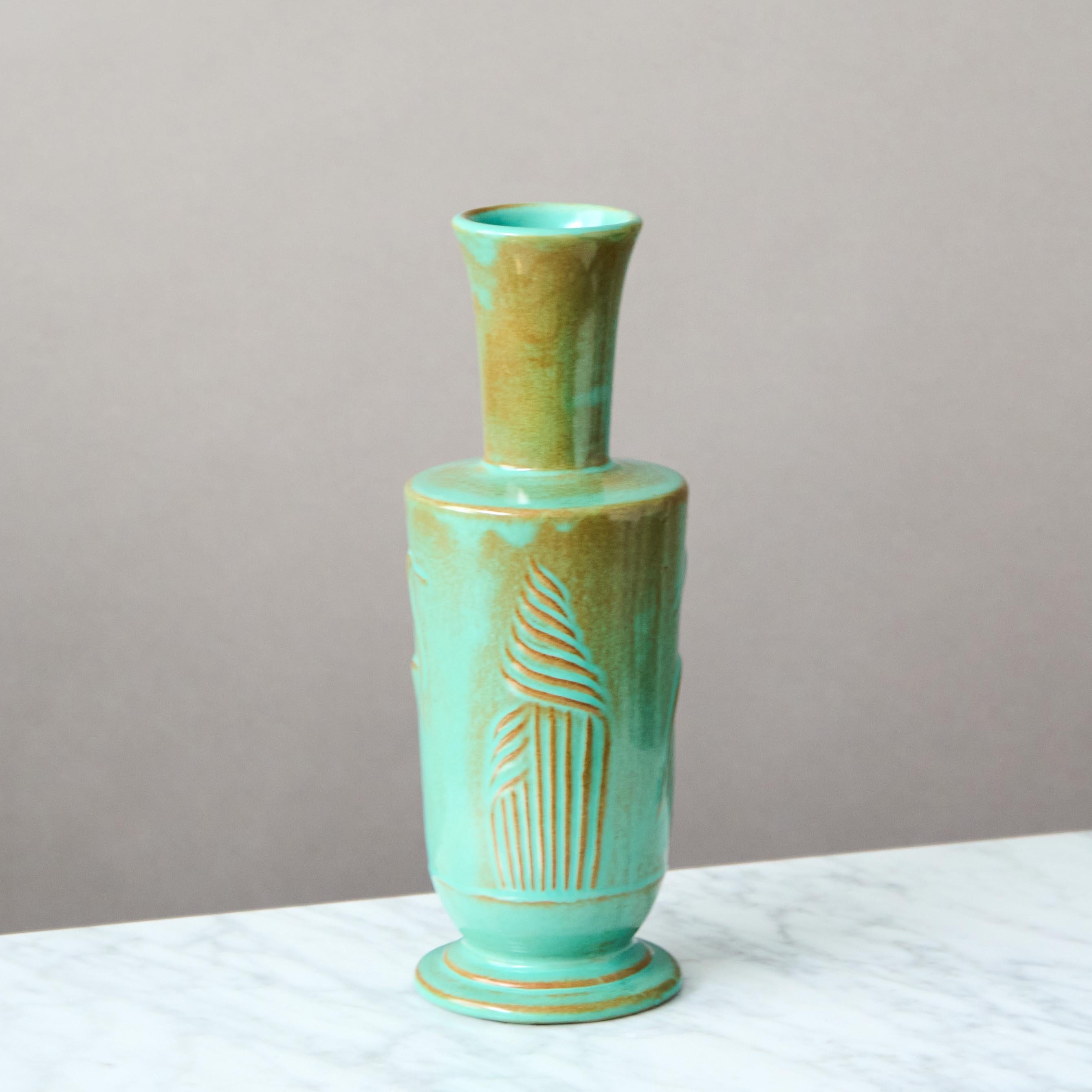 Glazed Rare Green Art Deco Ceramic Vase by Ewald Dahlskog, Bo Fajans, Sweden, 1930. For Sale
