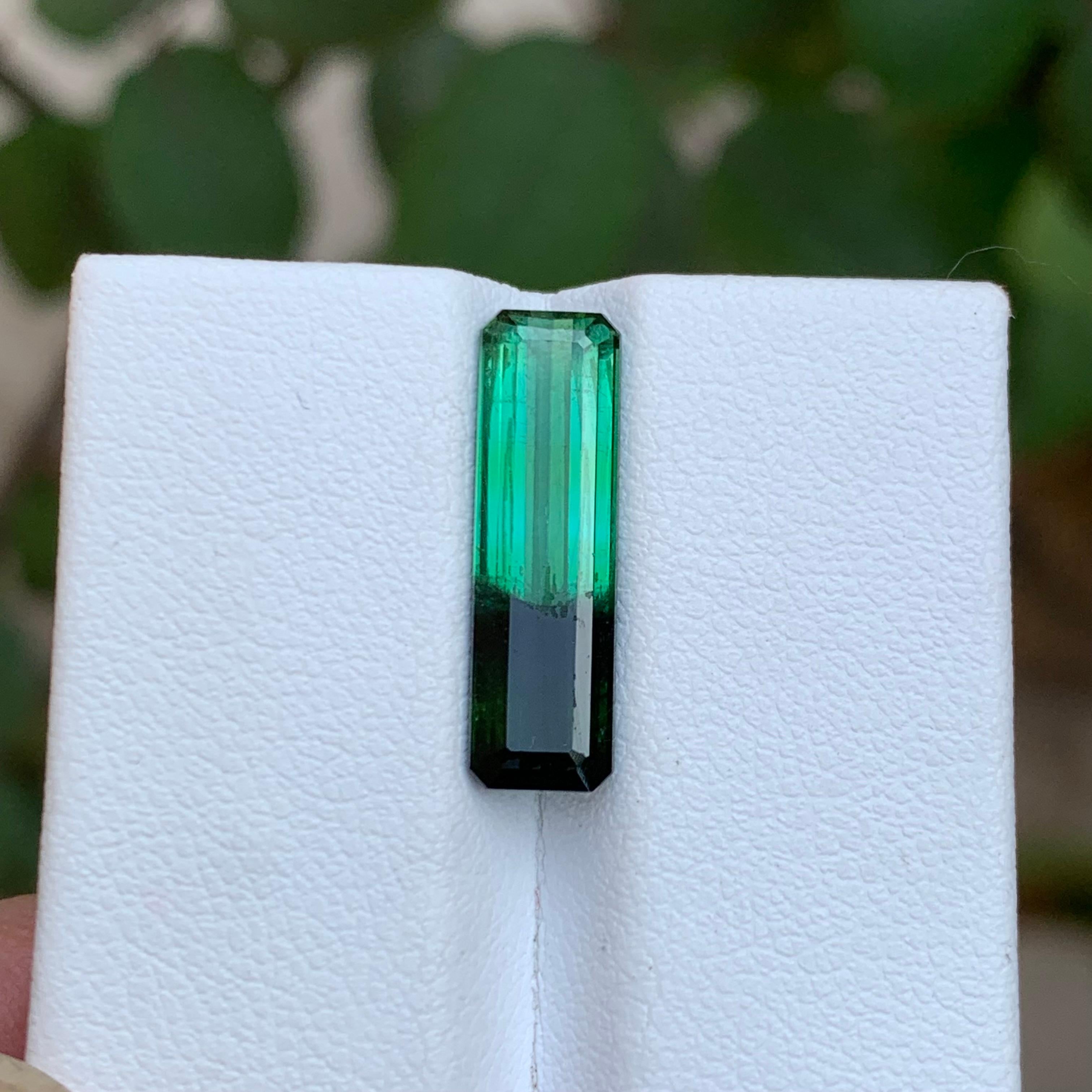 Rare Green & Black Bicolor Tourmaline Gemstone, 3.90 Ct Emerald Cut for Jewelry  For Sale 5