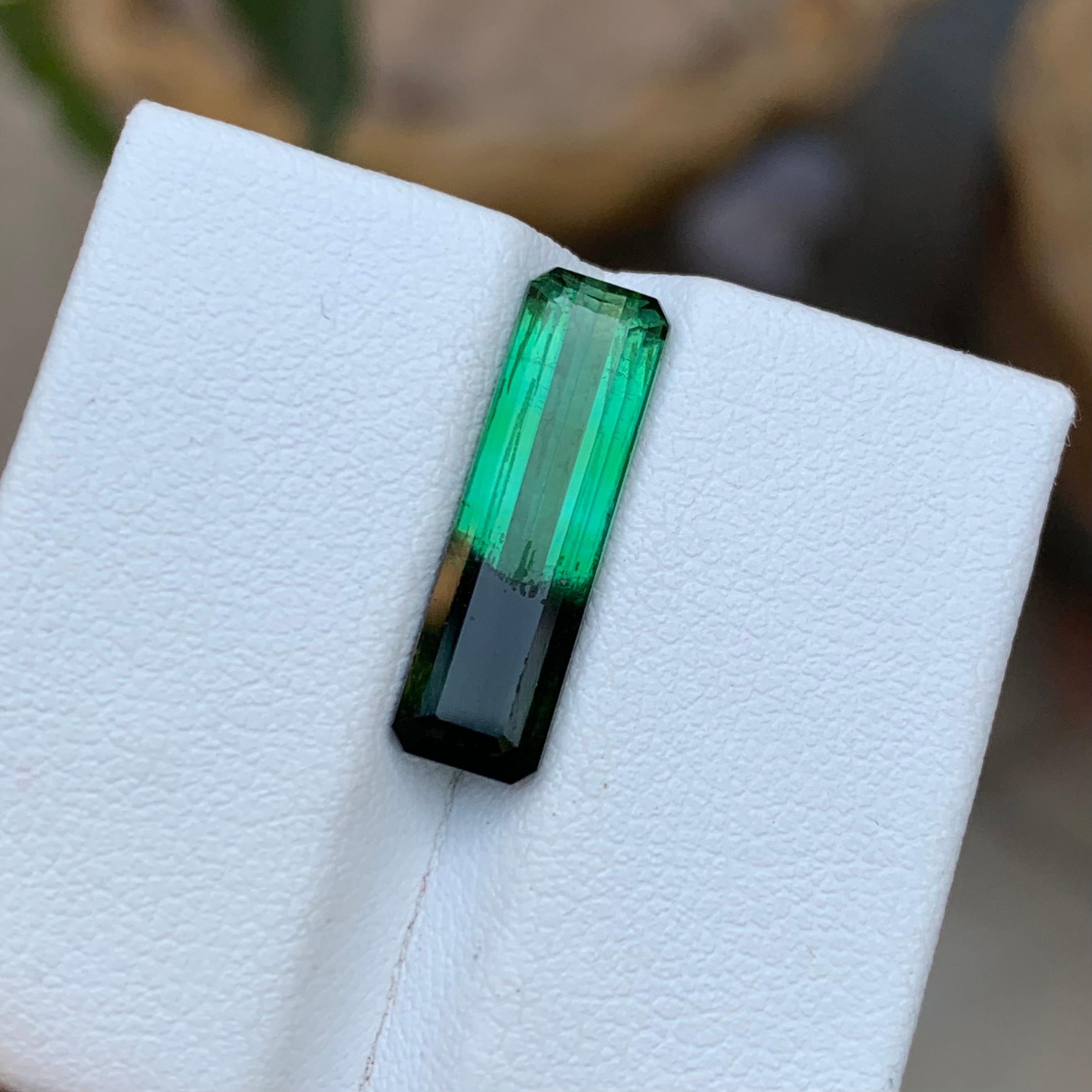Women's or Men's Rare Green & Black Bicolor Tourmaline Gemstone, 3.90 Ct Emerald Cut for Jewelry  For Sale
