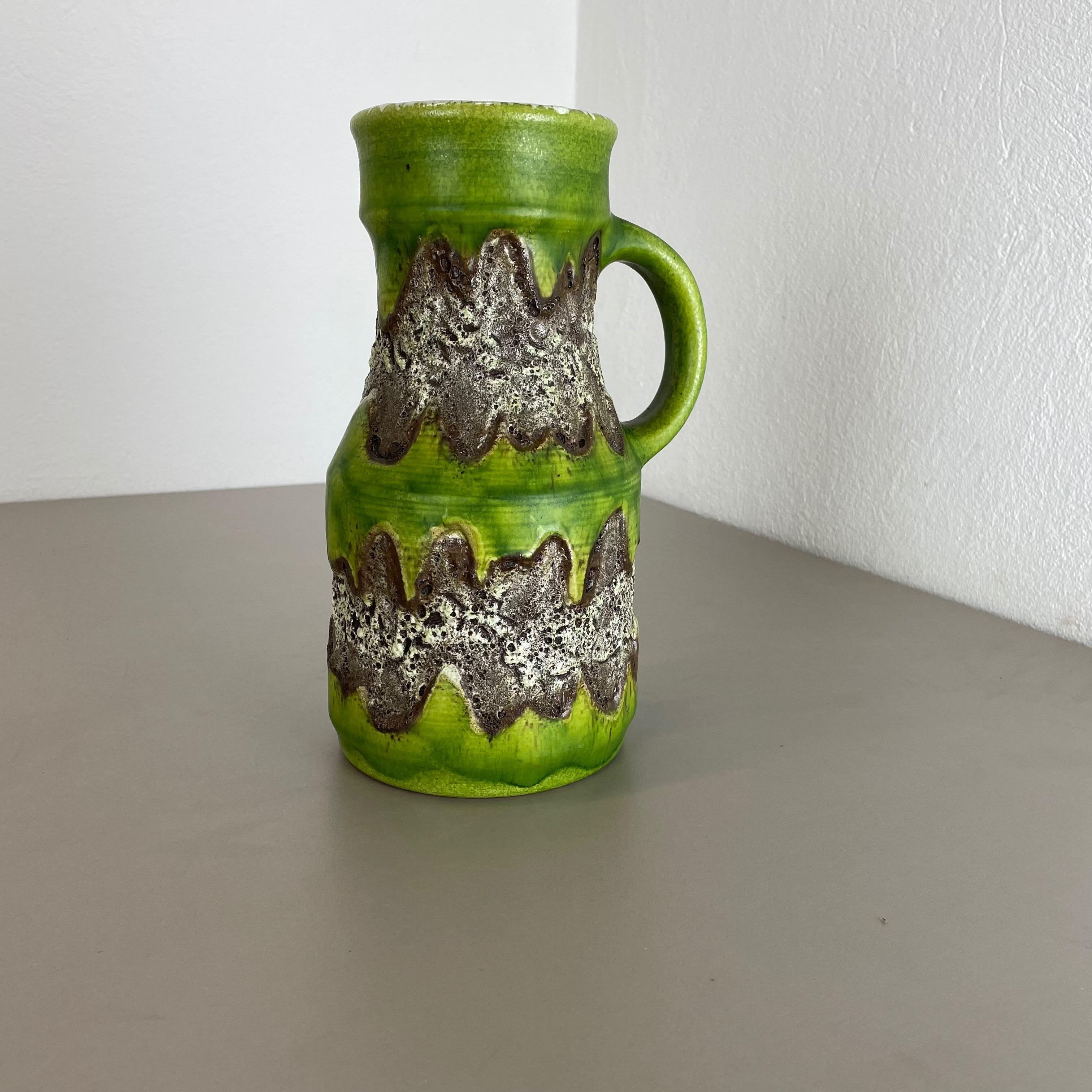 Rare Green Brutalist Fat Lava Ceramic Vases by Dümler and Breiden Germany, 1970s In Good Condition For Sale In Kirchlengern, DE