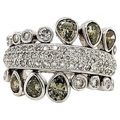 Raro anello di fidanzamento con diamante verde