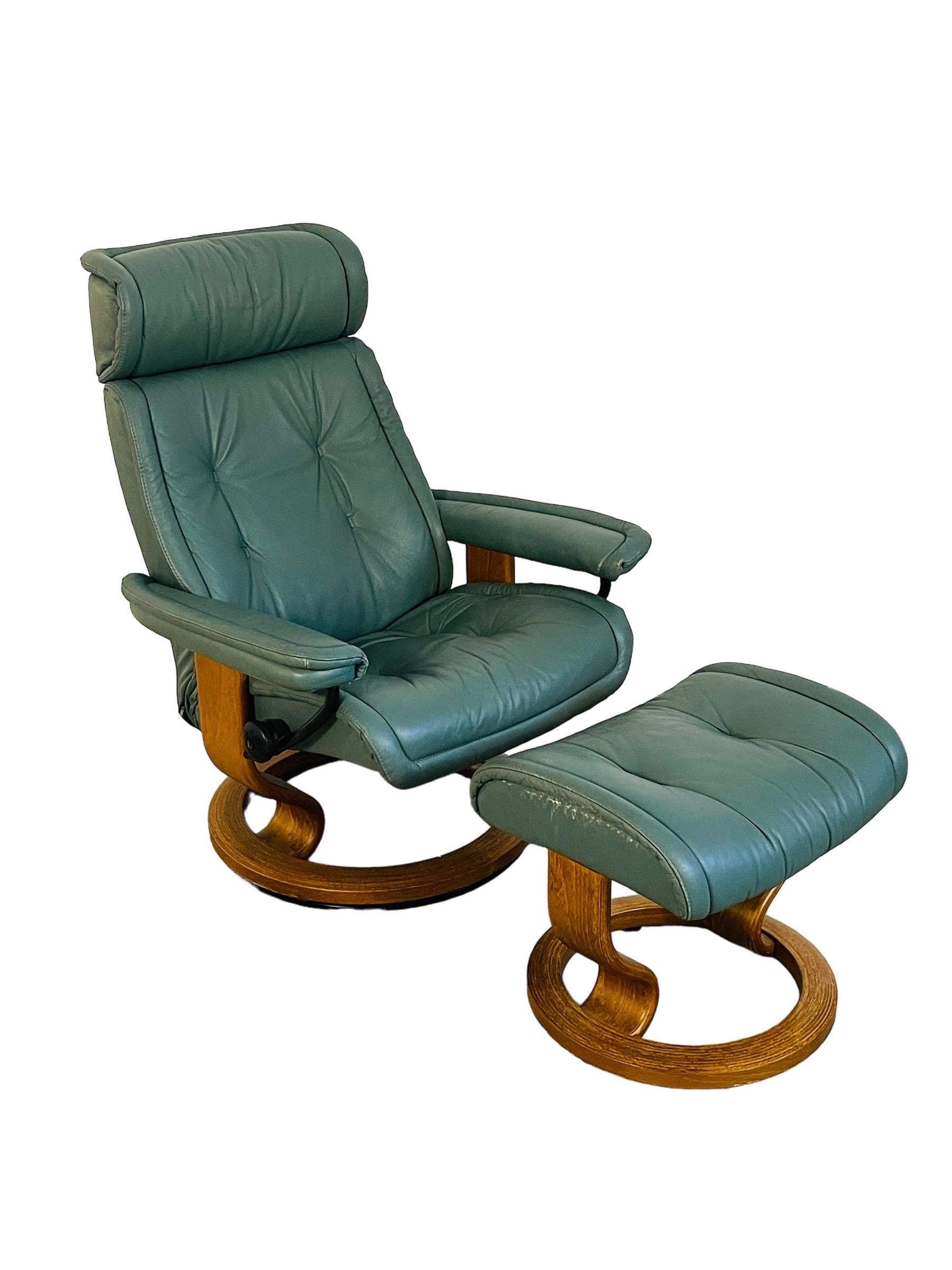 Rare Green Ekornes Stressless Lounge Chair & Ottoman 5