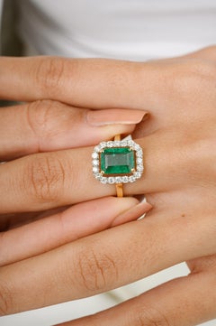 Rare Green Emerald Diamond Halo Engagement Ring in 18k Solid Yellow Gold