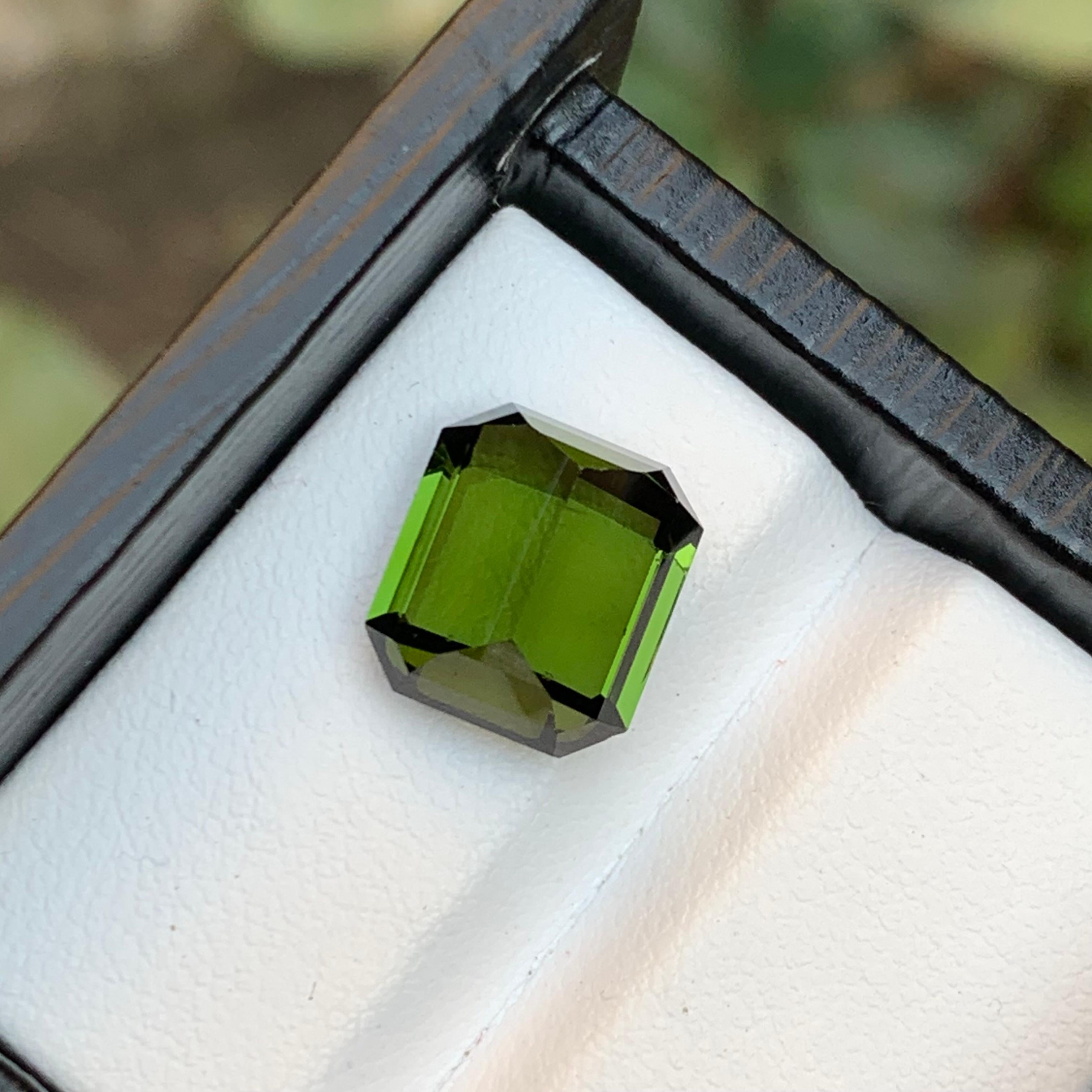 Women's or Men's Vivid Green Natural Tourmaline Ring, Pendant Loose Gemstone 6.25 Ct Emerald Cut For Sale