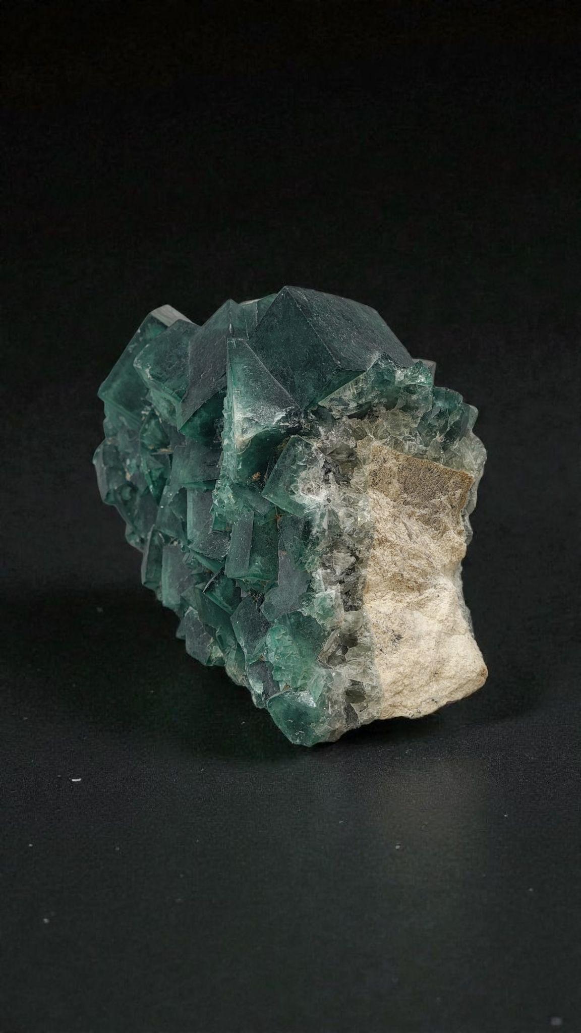Rare Green Fluorite, U.V Reactive, from Madagascar. For Sale 5