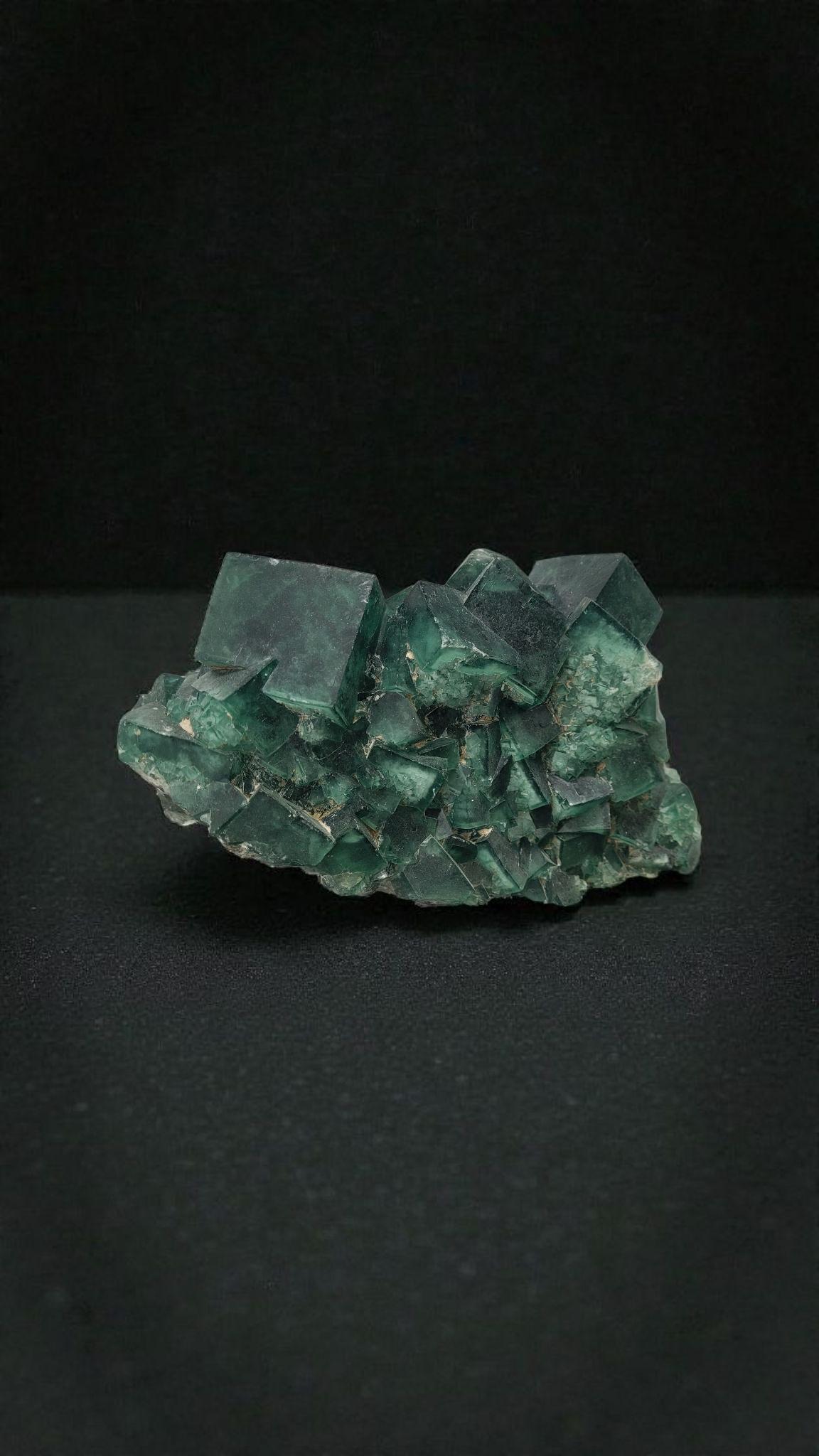 Rare Green Fluorite, U.V Reactive, from Madagascar. For Sale 7