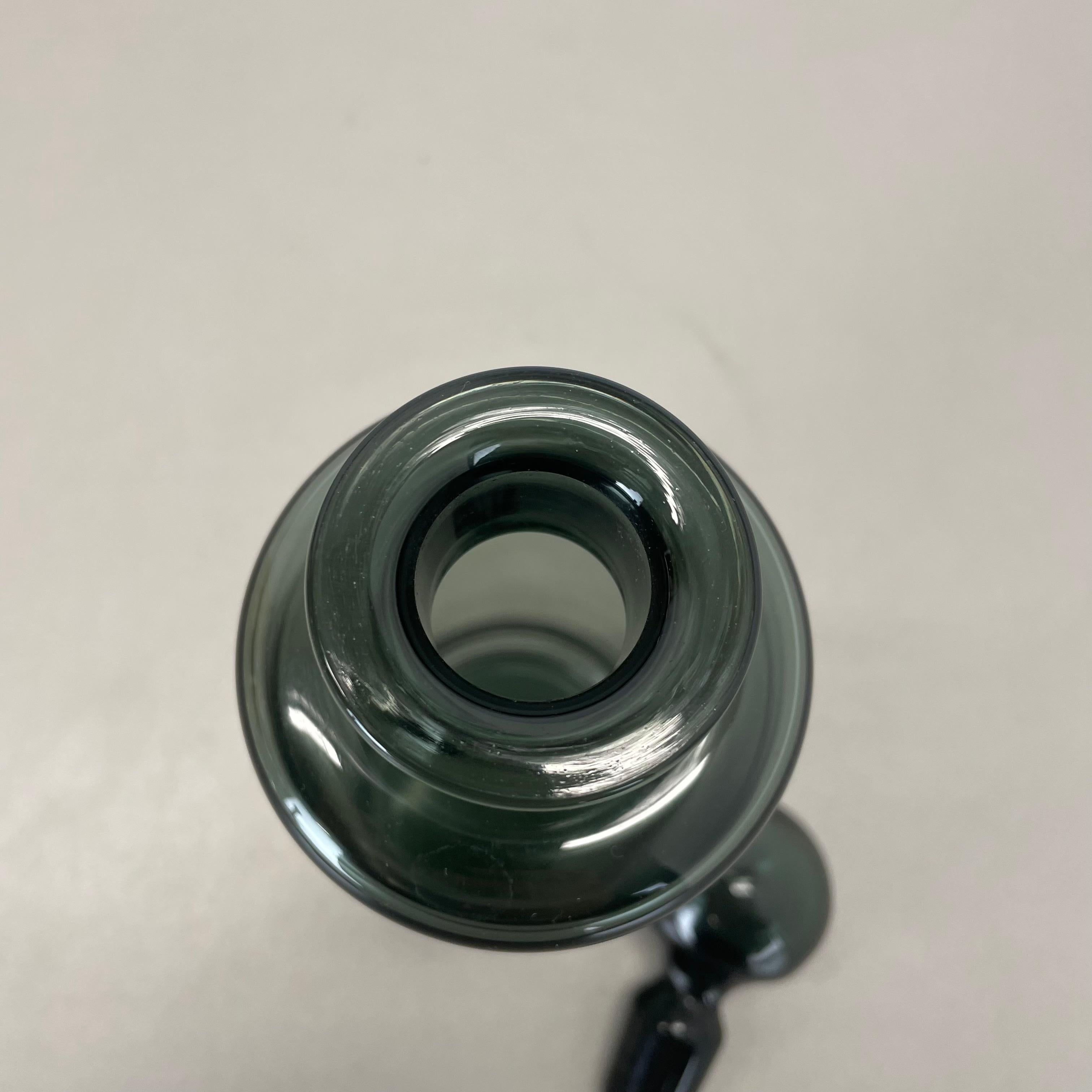 raro decanter in vetro verde di Saara Hopea per Nuutajärvi Notsjö, Finlandia anni '70 in vendita 4